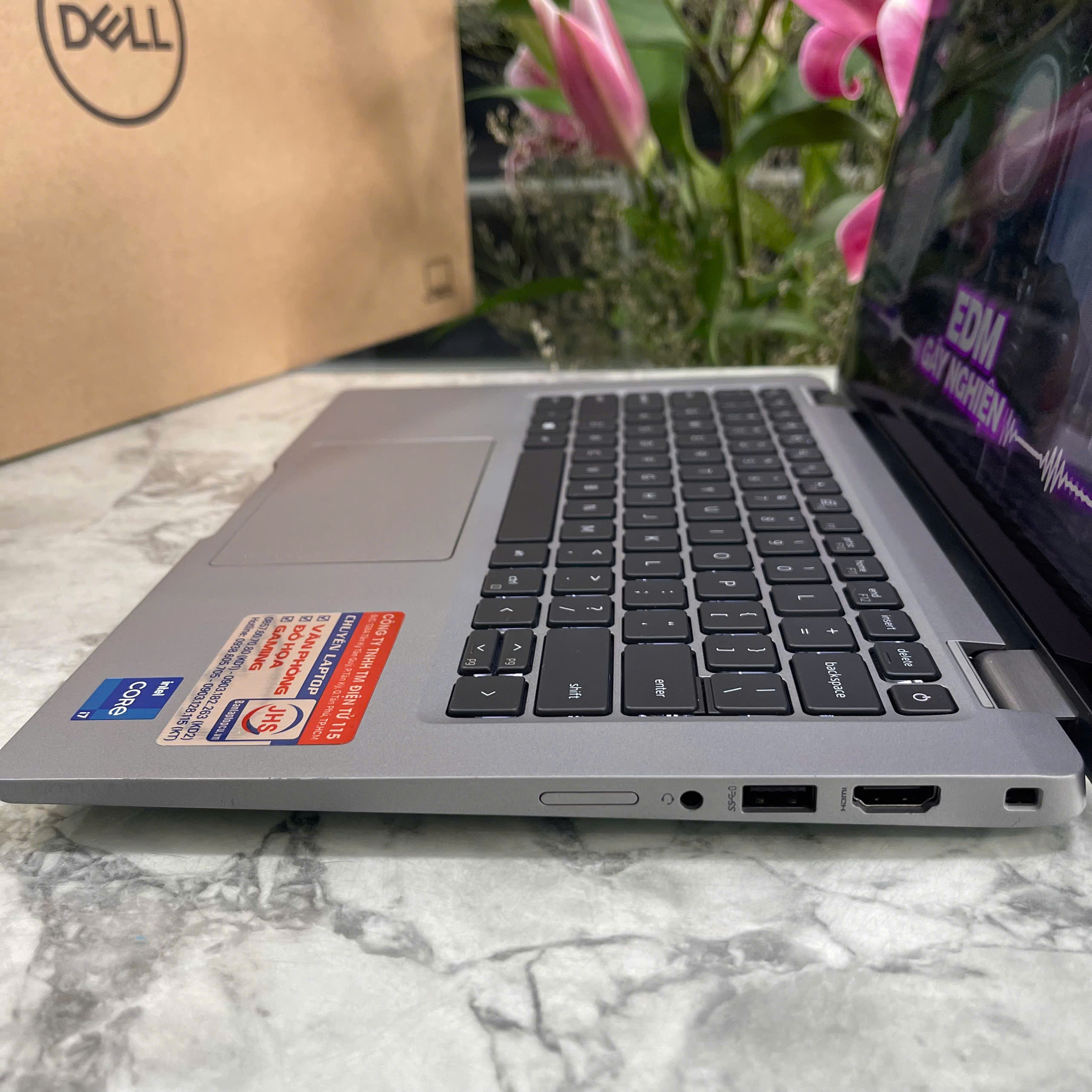 Dell Latitude 5320  2In1 Core I7 - 1185G7 Ram 16gb Ssd  256gb  Màn Hình : 13.3 Inch FullHD Touch Xoay Gập 360 độ