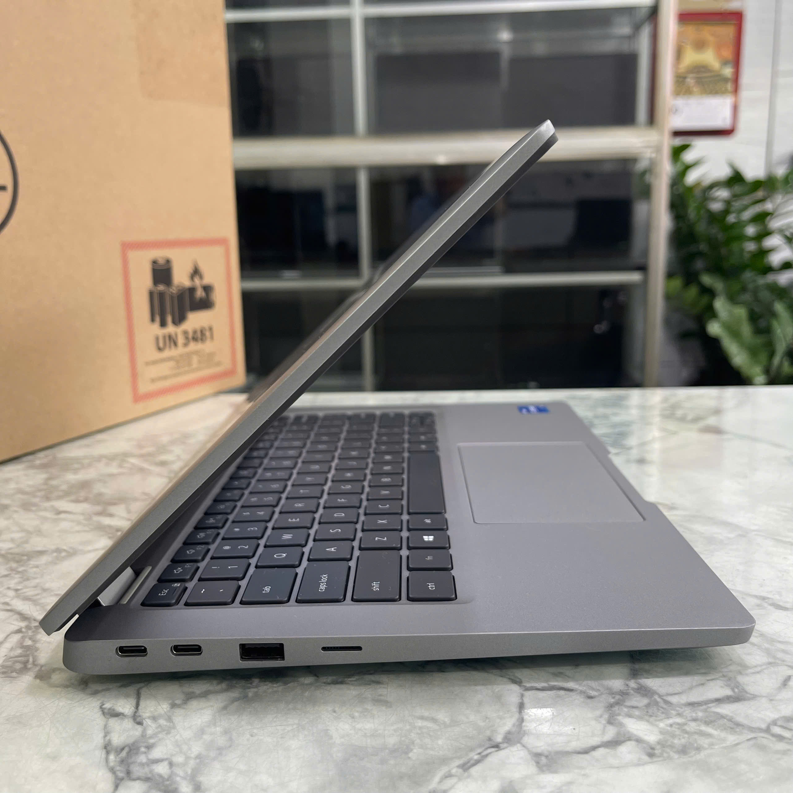 Dell Latitude 5320 Core I7-1185G7 Ram 16GB Ssd 256GB Màn Hình : 13.3″Fhd IPS