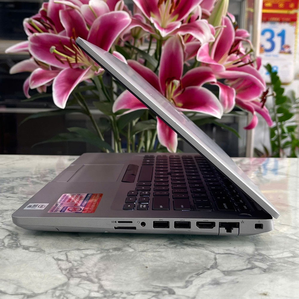 Dell Latitude 5411 CORE I7 -10850H RAM 8GB SSD 256GB Geforce MX250 MÀN HÌNH : 14 Inch FHD IPS