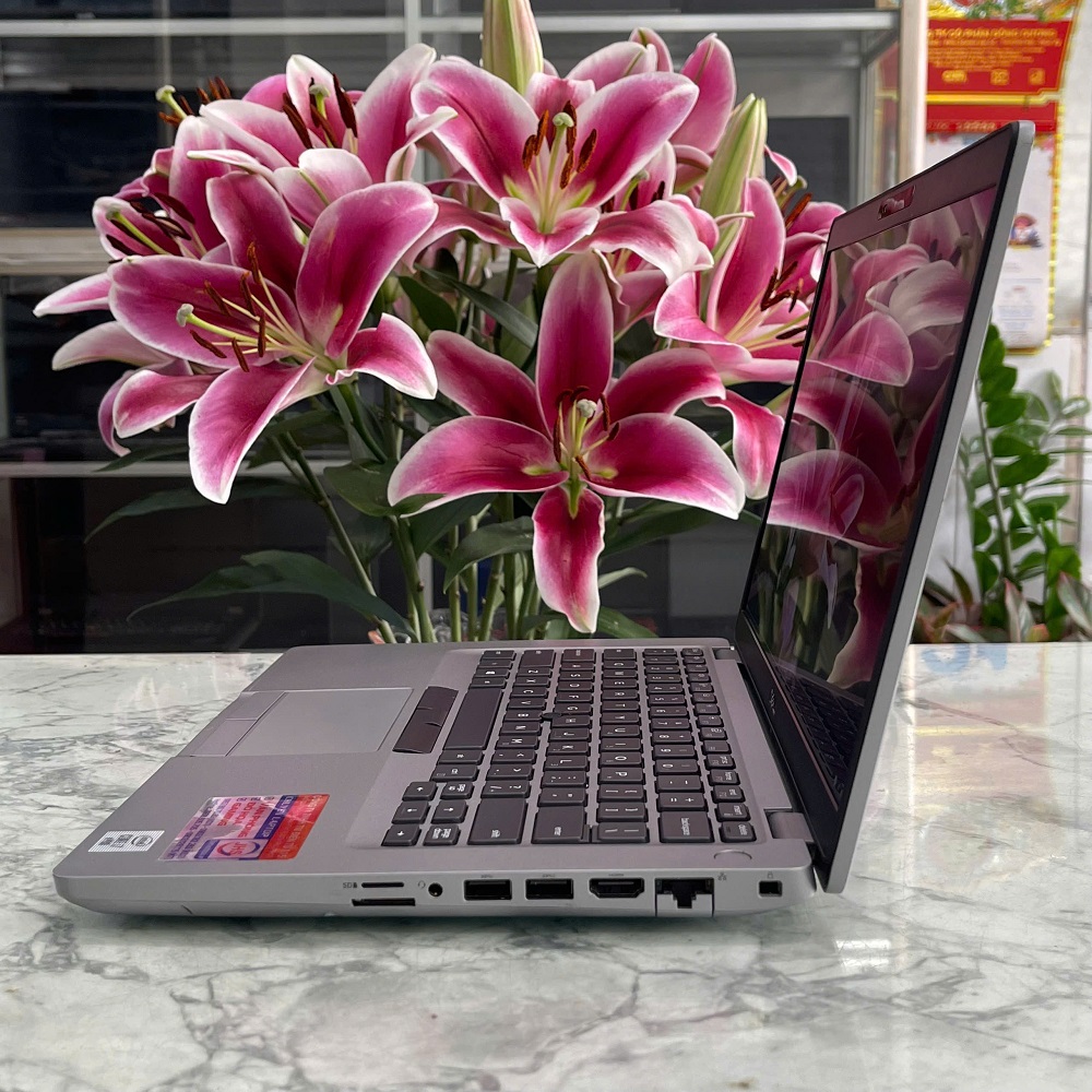 Dell Latitude 5411 CORE I7 -10850H RAM 8GB SSD 256GB Geforce MX250 MÀN HÌNH : 14 Inch FHD IPS