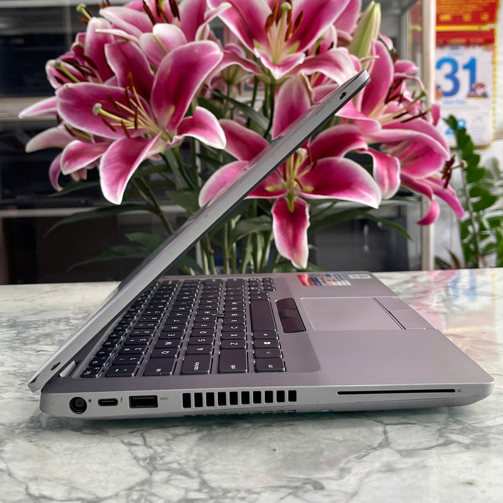 Dell Latitude 5411 CORE I7 -10850H RAM 8GB SSD 256GB Geforce MX250 MÀN HÌNH : 14 Inch FHD IPS