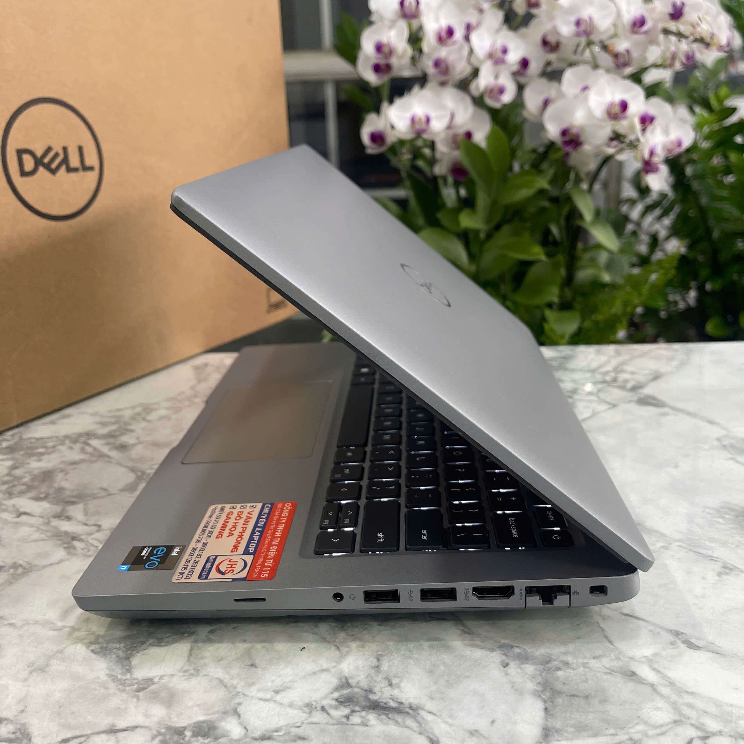 Dell Latitude 5421 Core I5-11500H RAM 16GB SSD 256GB MÀN HÌNH : 14.0 Inch FHD IPS 