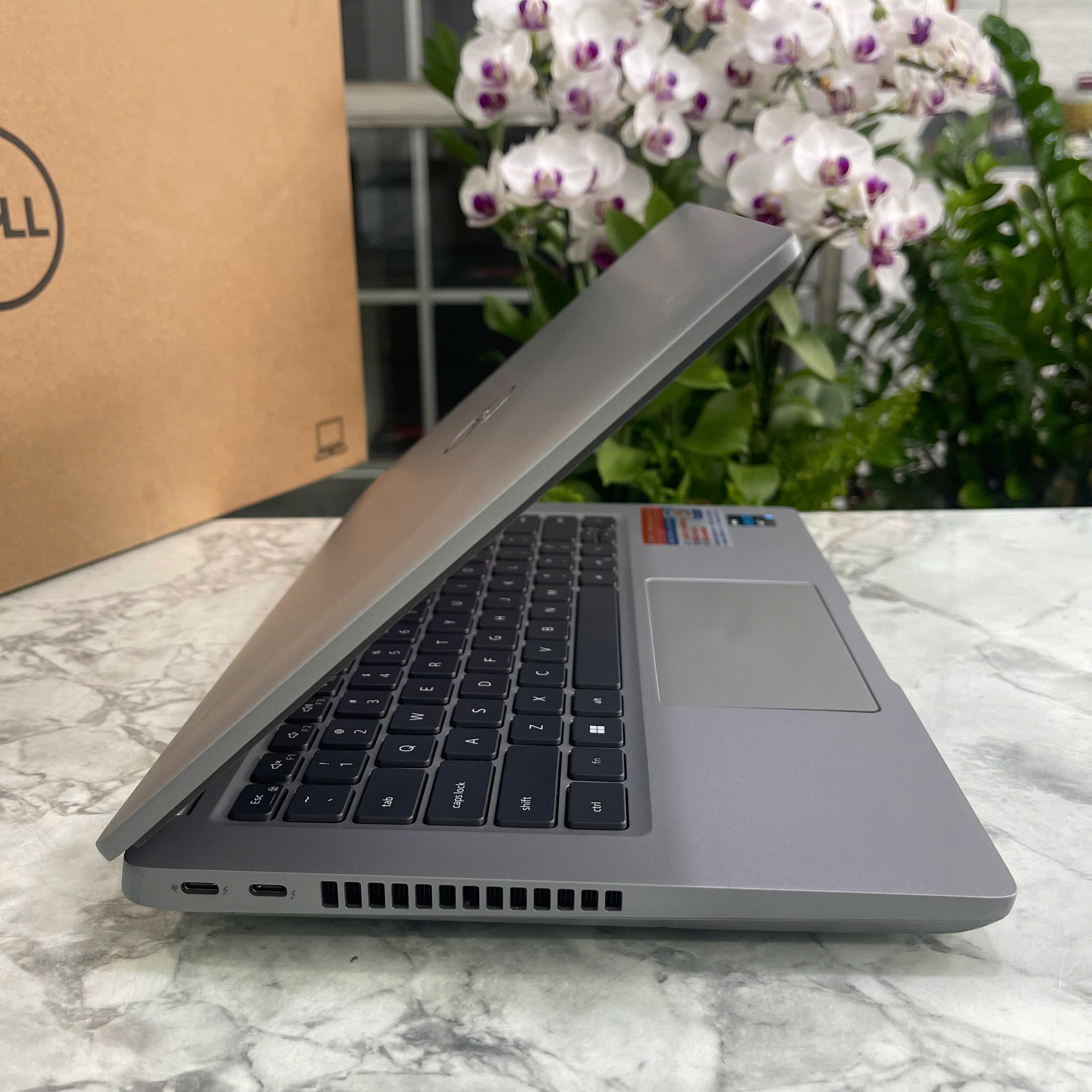 Dell Latitude 5421 Core I5-11500H RAM 16GB SSD 256GB MÀN HÌNH : 14.0 Inch FHD IPS 