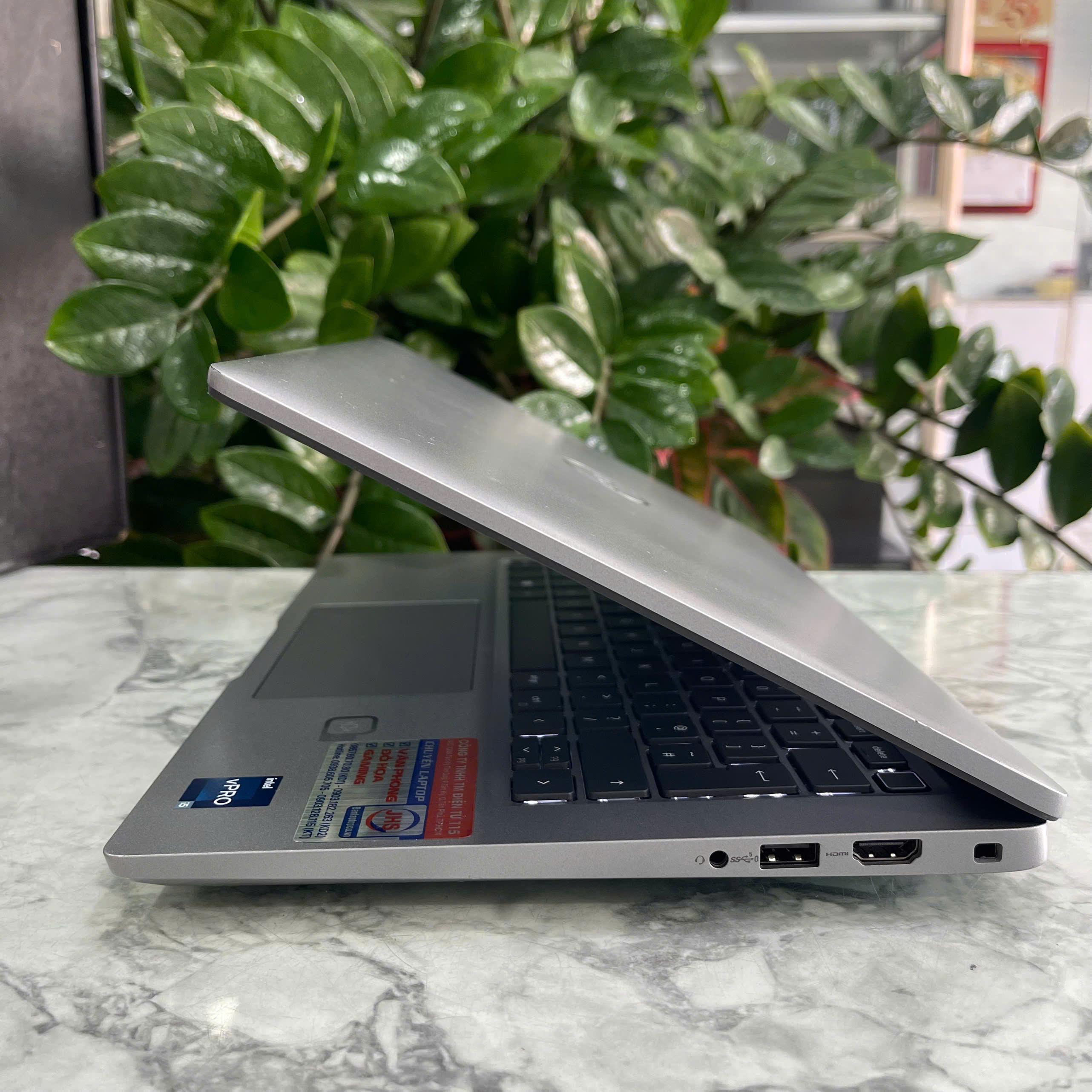 Dell Latitude 5440 Core I5-1345U Ram 16GB Ssd 512GB Màn Hình : 14 Inch FullHD IPS