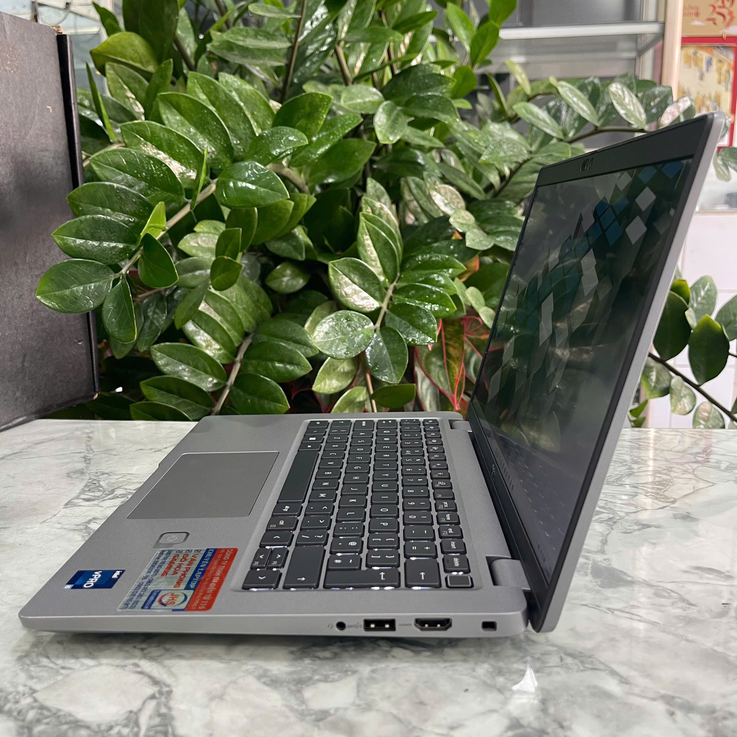 Dell Latitude 5440 Core I5-1345U Ram 16GB Ssd 512GB Màn Hình : 14 Inch FullHD IPS