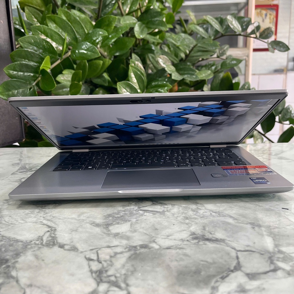 Dell Latitude 5440 CORE I7-1365U RAM 16GB SSD 256GB MÀN HÌNH : 14 Inch FullHD IPS