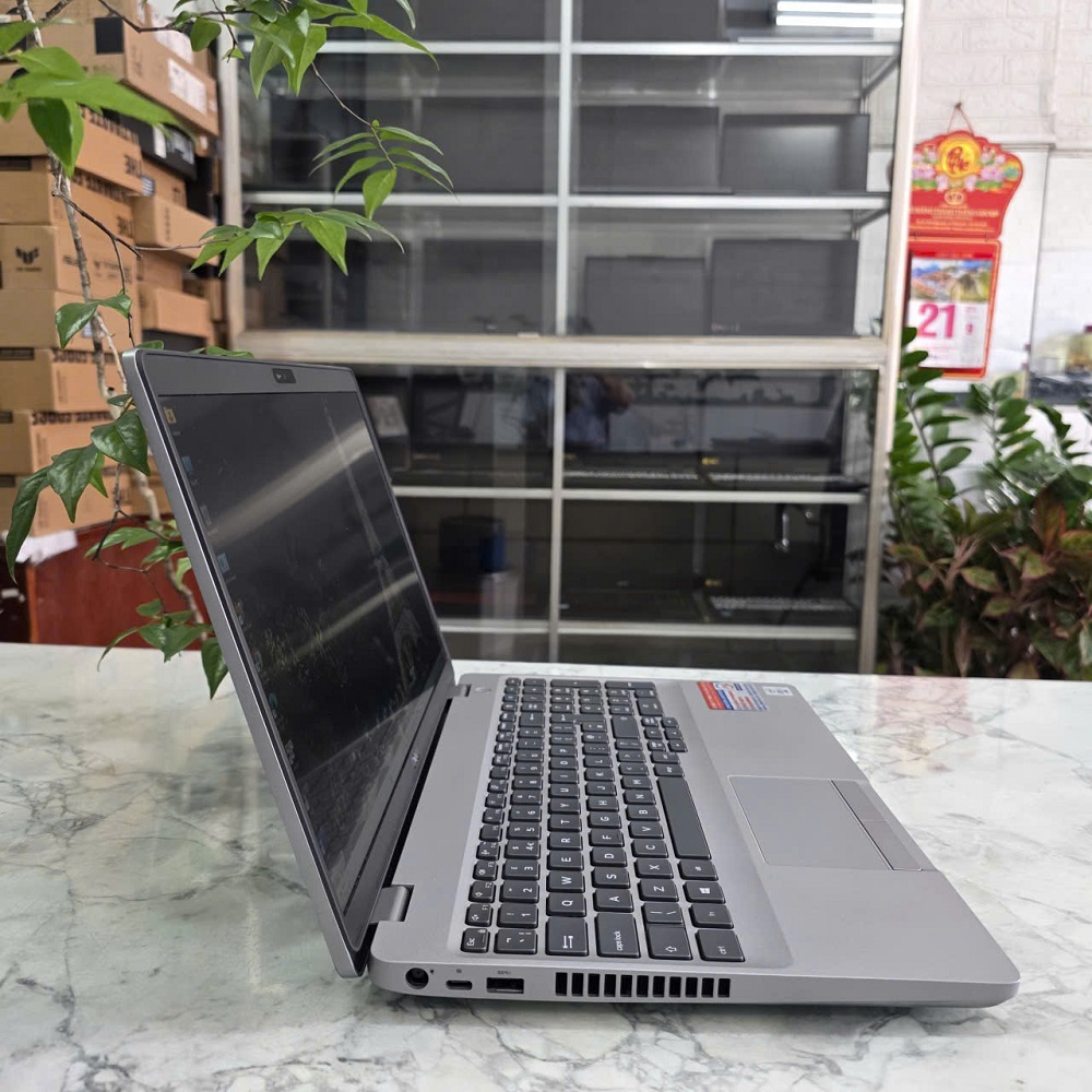 DELL LATITUDE 5510 CORE I5-10310U RAM 8GB SSD 512GB MÀN HÌNH : 15.6''Inch FHD IPS