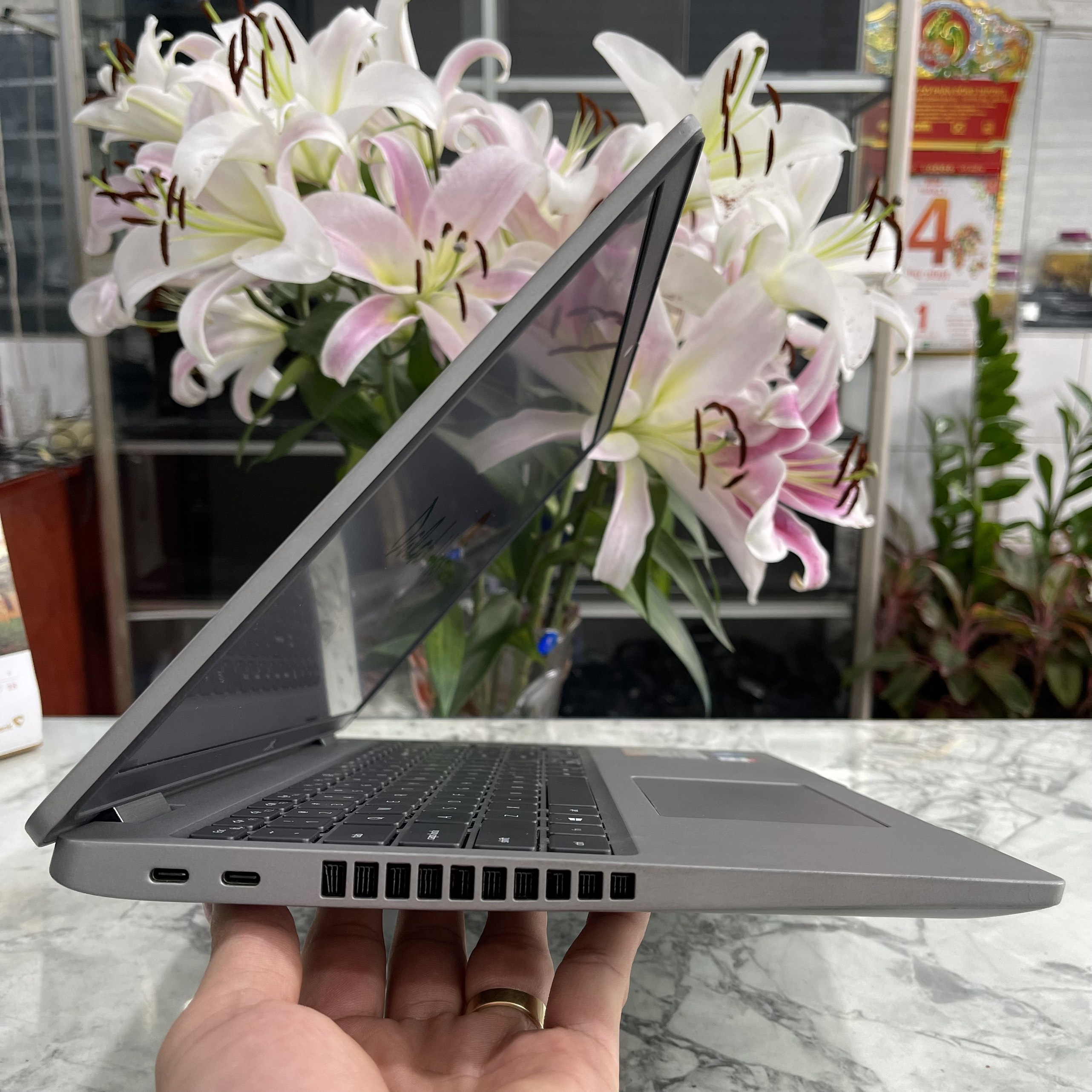 Dell Latitude 5520 Core I5 -1145G7 Ram 16Gb Ssd 256Gb Màn Hình 15.6 Inch Fhd IPS
