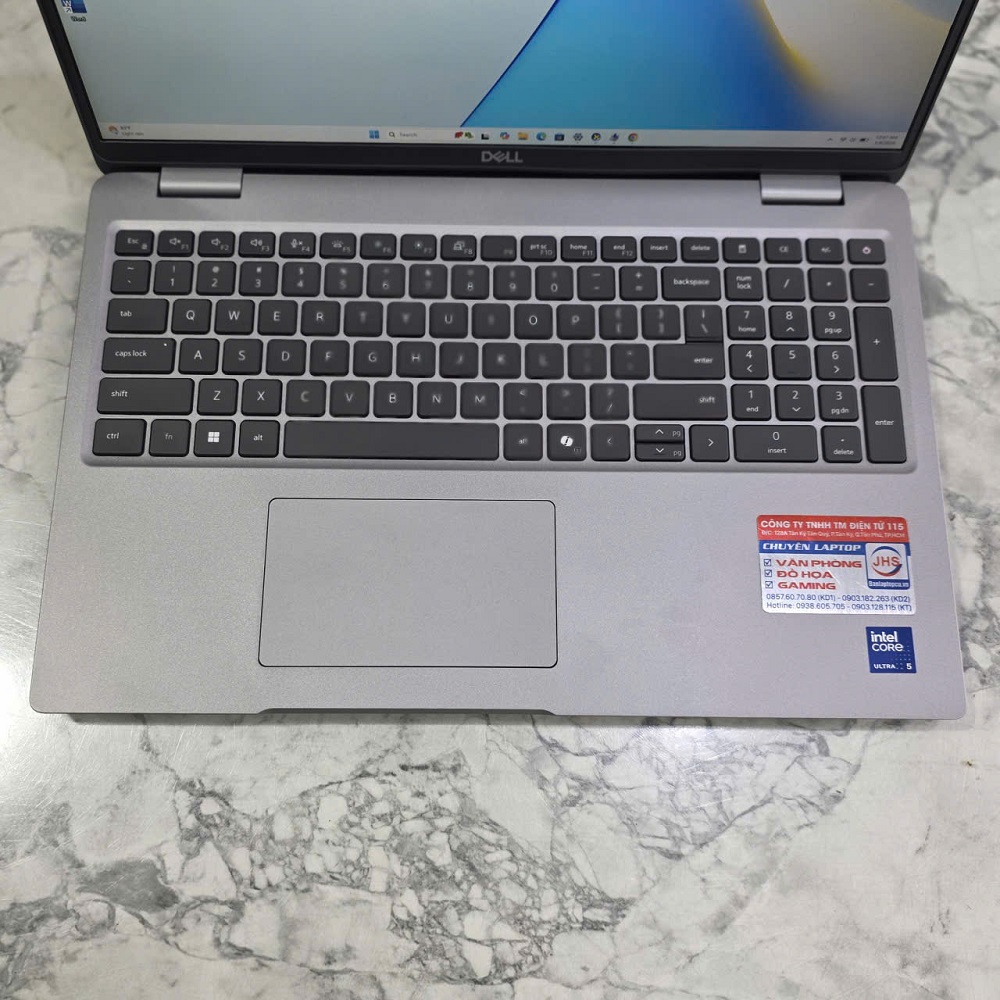 Dell Latitude 5550 CORE Ultra 5 125U RAM 16GB SSD 256GB MÀN HÌNH : 15.6 Inch FHD IPS