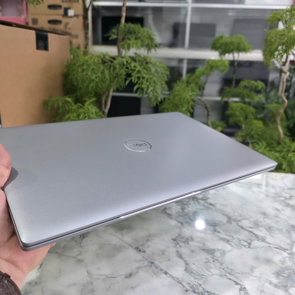 Dell Latitude 5550 CORE Ultra 5 125U RAM 16GB SSD 256GB MÀN HÌNH : 15.6 Inch FHD IPS