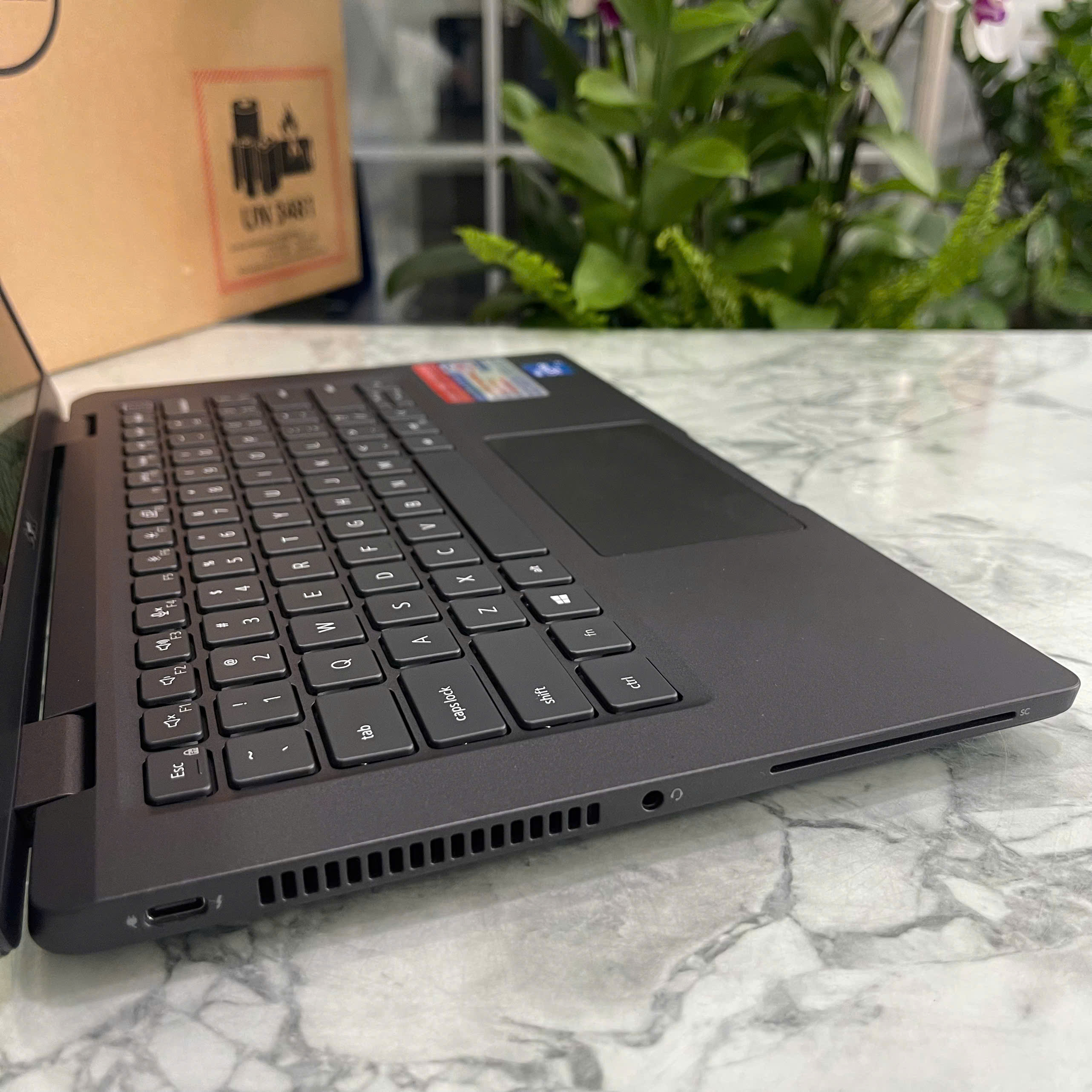 Dell Latitude 7320 Core™ I7-1185G7 RAM 16GB SSD 256GB Màn Hình 13.3Inch IPS FHD