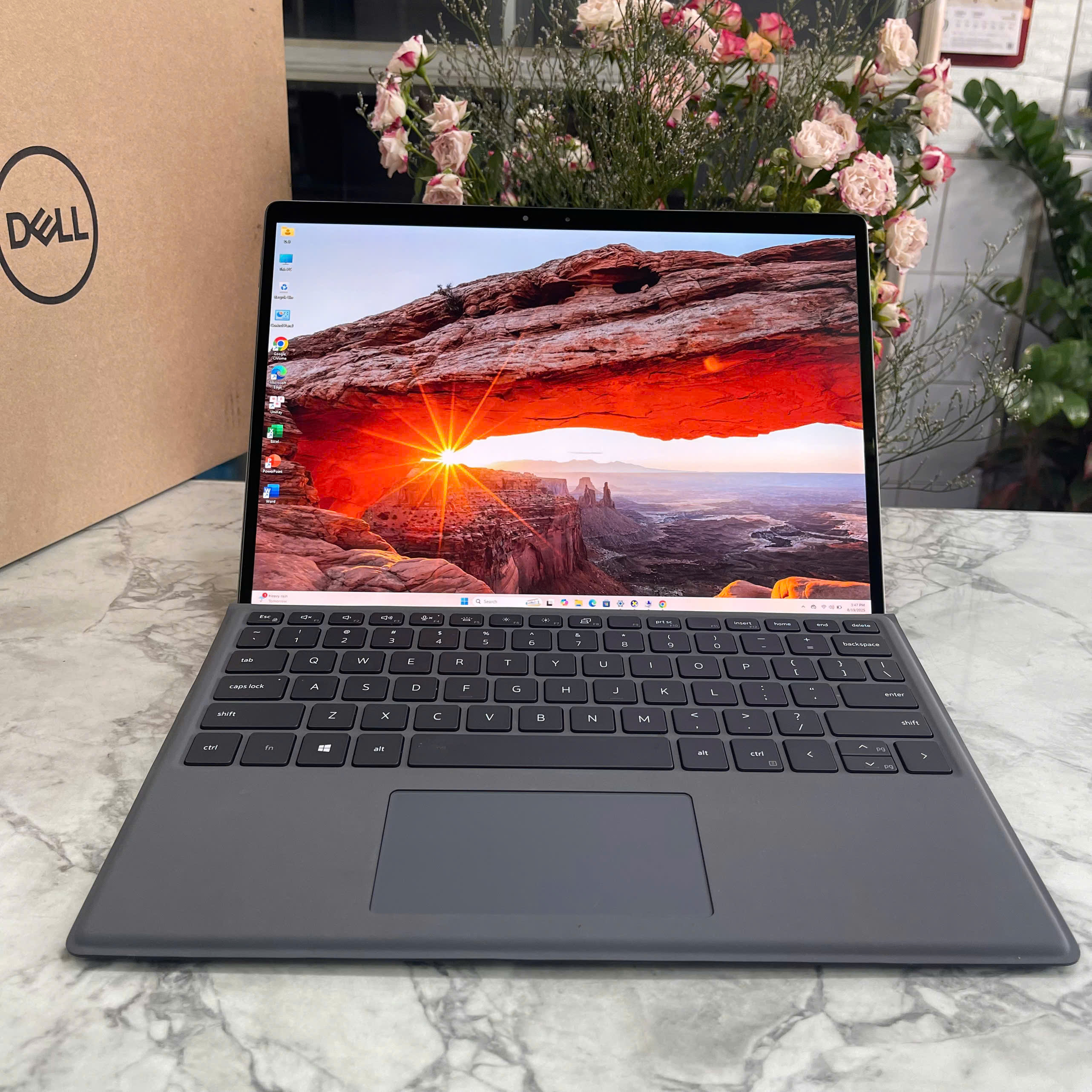Dell Latitude 7320 Detachable Core I7-1180G7 Ram 16GB Ssd 512GB Màn hình : 13″ FHD+ Touch, 500 nits