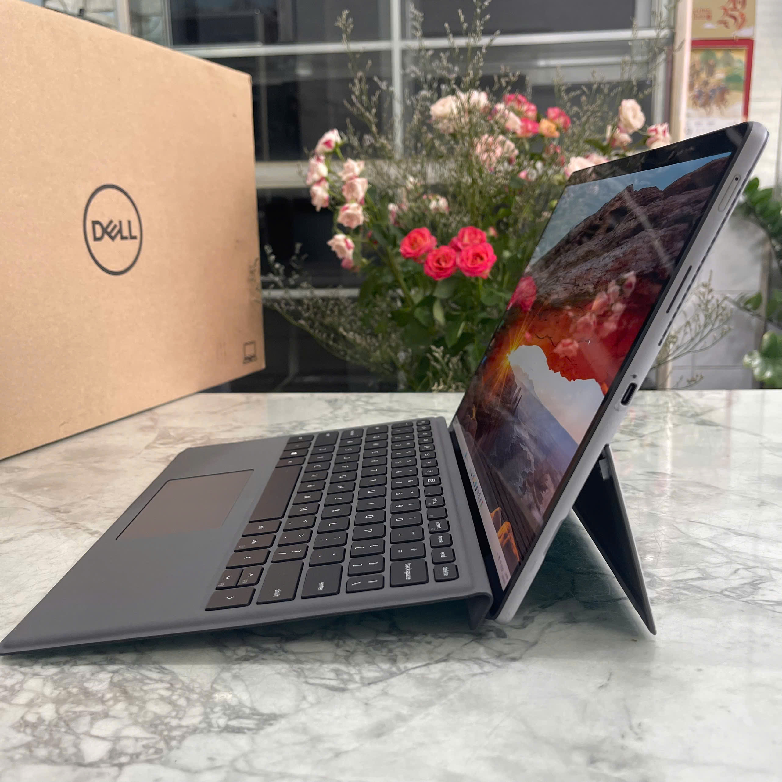 Dell Latitude 7320 Detachable Core I7-1180G7 Ram 16GB Ssd 512GB Màn hình : 13″ FHD+ Touch, 500 nits