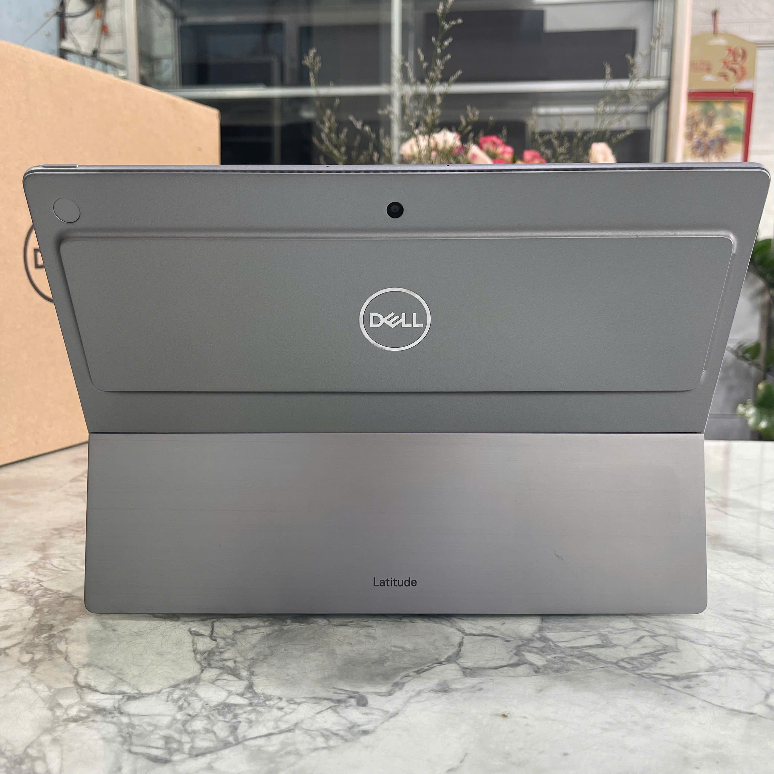 Dell Latitude 7320 Detachable Core I7-1180G7 Ram 16GB Ssd 512GB Màn hình : 13″ FHD+ Touch, 500 nits