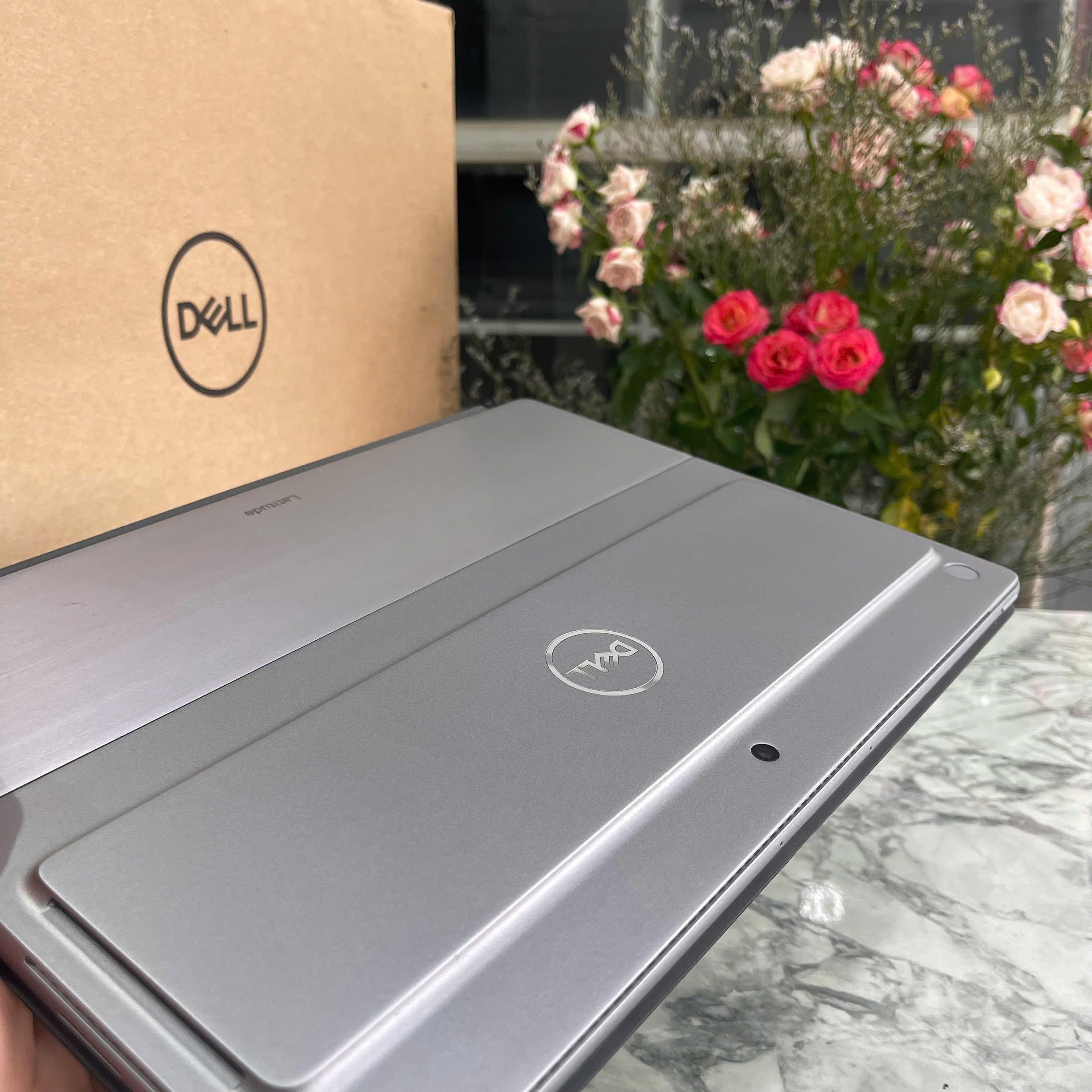 Dell Latitude 7320 Detachable Core I7-1180G7 Ram 16GB Ssd 512GB Màn hình : 13″ FHD+ Touch, 500 nits