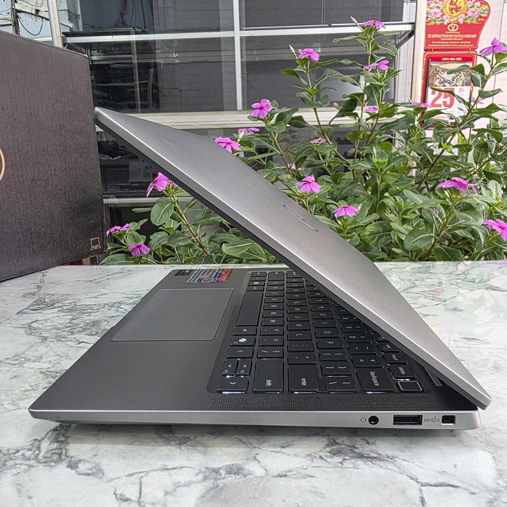 Dell Latitude 7350 Vỏ Nhôm Nguyên Khối Ultra 7 165U RAM 16GB SSD 512GB MÀN HÌNH : 13.3" FHD+