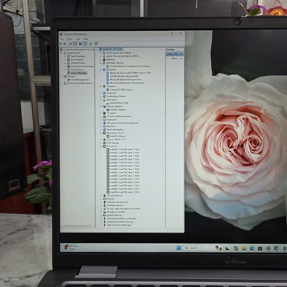 Dell Latitude 7350 Vỏ Nhôm Nguyên Khối Ultra 7 165U RAM 16GB SSD 512GB MÀN HÌNH : 13.3" FHD+