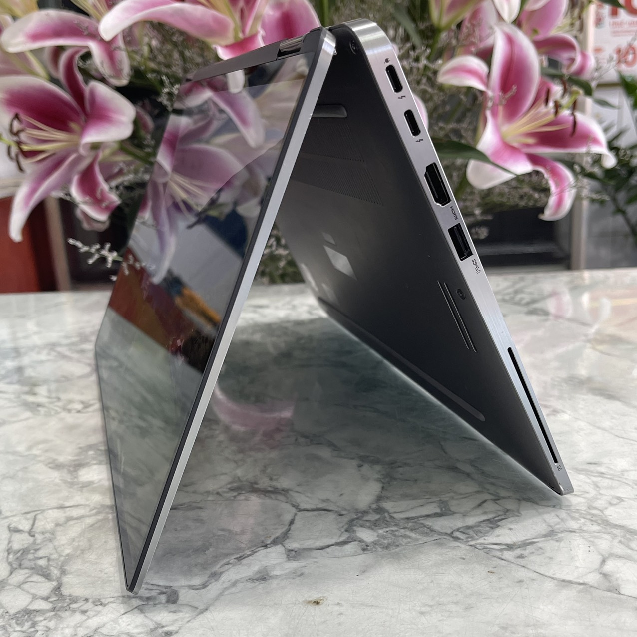 Dell Latitude 7400  Vỏ Nhôm Nguyên Khối Core I7-8665U Ram 16Gb Ssd 256Gb Màn Hình 14″ Fhd 