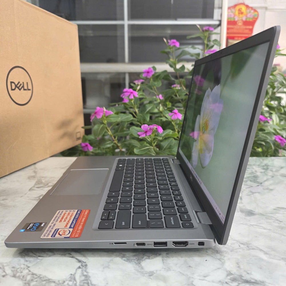 Dell Latitude 7420 Vỏ Nhôm Nguyên Khối CORE I7-1185G7 RAM 16GB SSD 512GB MÀN HÌNH : 14.0''Inch 4K