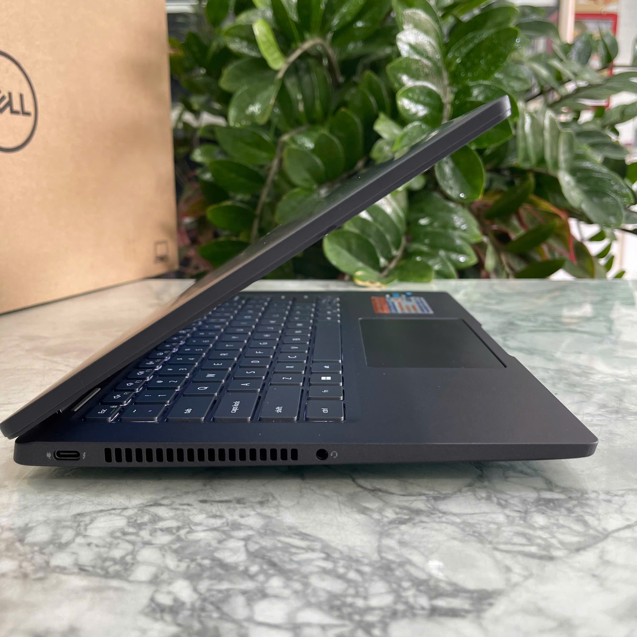 Dell Latitude 7430 Core I7-1265U Ram 32GB Ssd 1.000GB Màn Hình 14.0″ Inch IPS FullHD