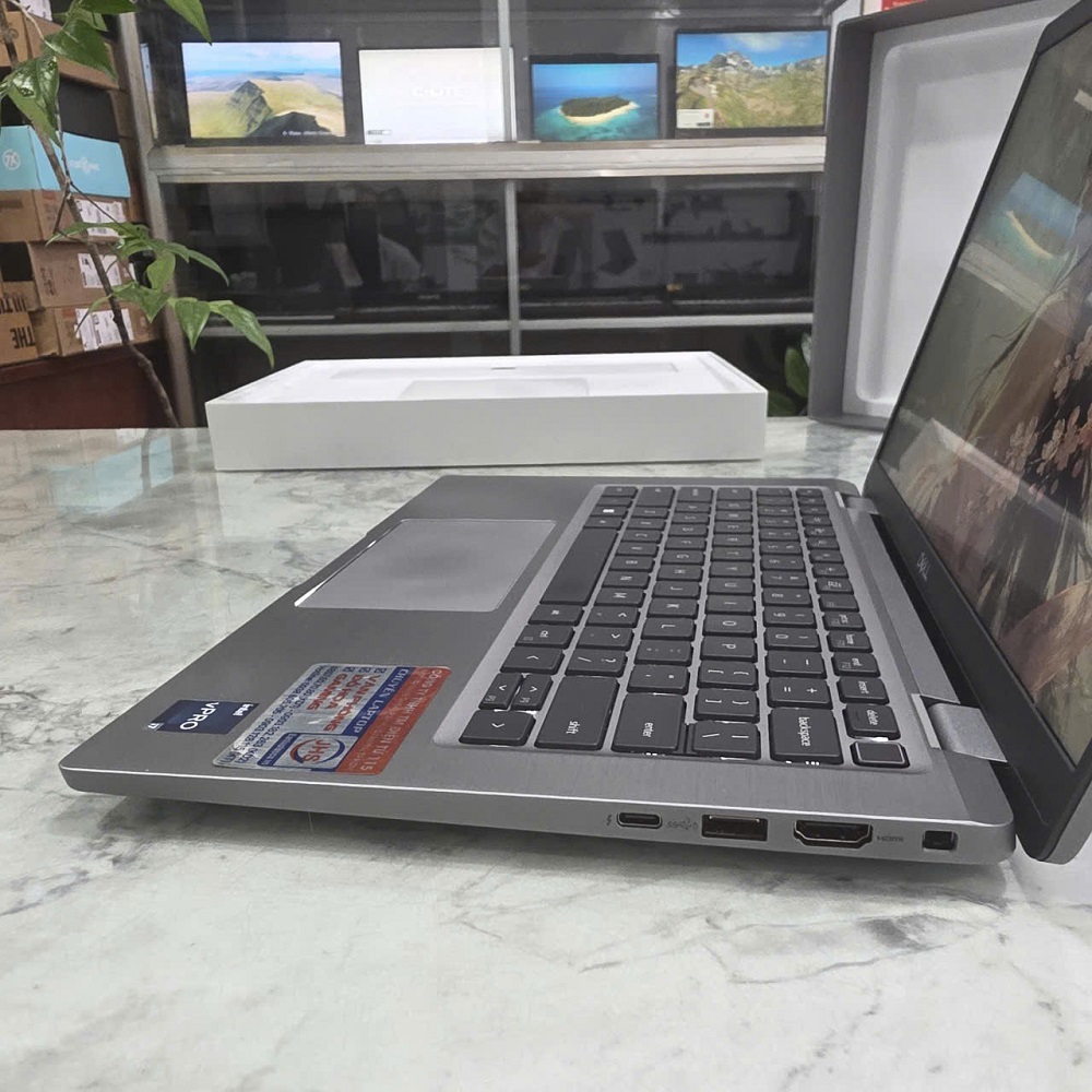 DELL LATITUDE 7430 Vỏ Nhôm Nguyên Khối CORE I7-1265U7 RAM 16GB SSD 256GB MÀN HÌNH : 14.0''Inch Fhd+ Touch