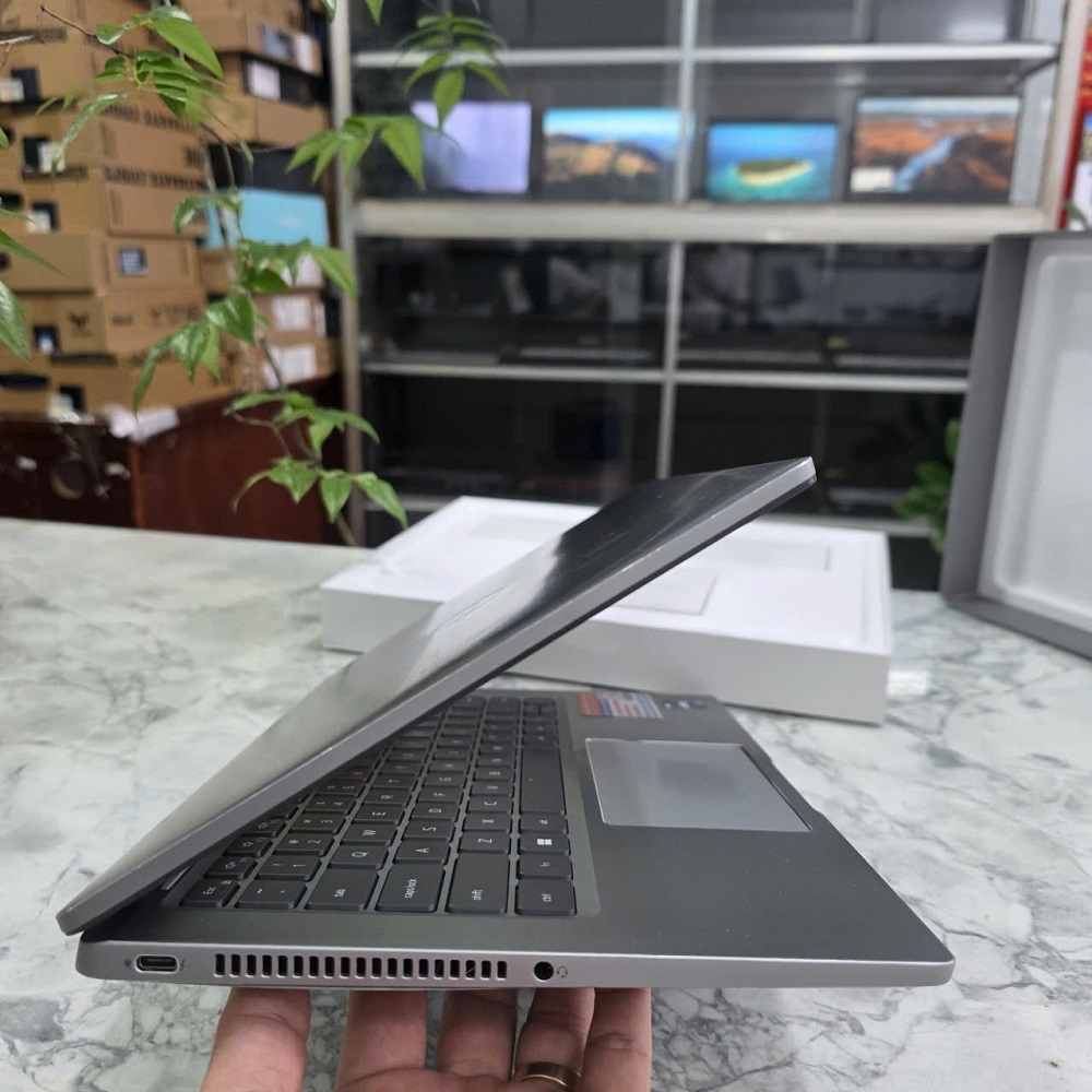 DELL LATITUDE 7430 Vỏ Nhôm Nguyên Khối CORE I7-1265U7 RAM 16GB SSD 256GB MÀN HÌNH : 14.0''Inch Fhd+ Touch