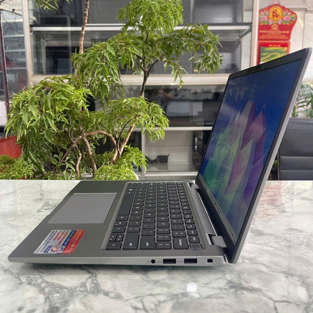 Dell Latitude 7440 Máy LikeNew - Vỏ Nhôm Nguyên Khối CORE I7-1355U RAM 32Gb Ssd 512Gb MÀN HÌNH : 14 Inch FHD+ (1920x1200)