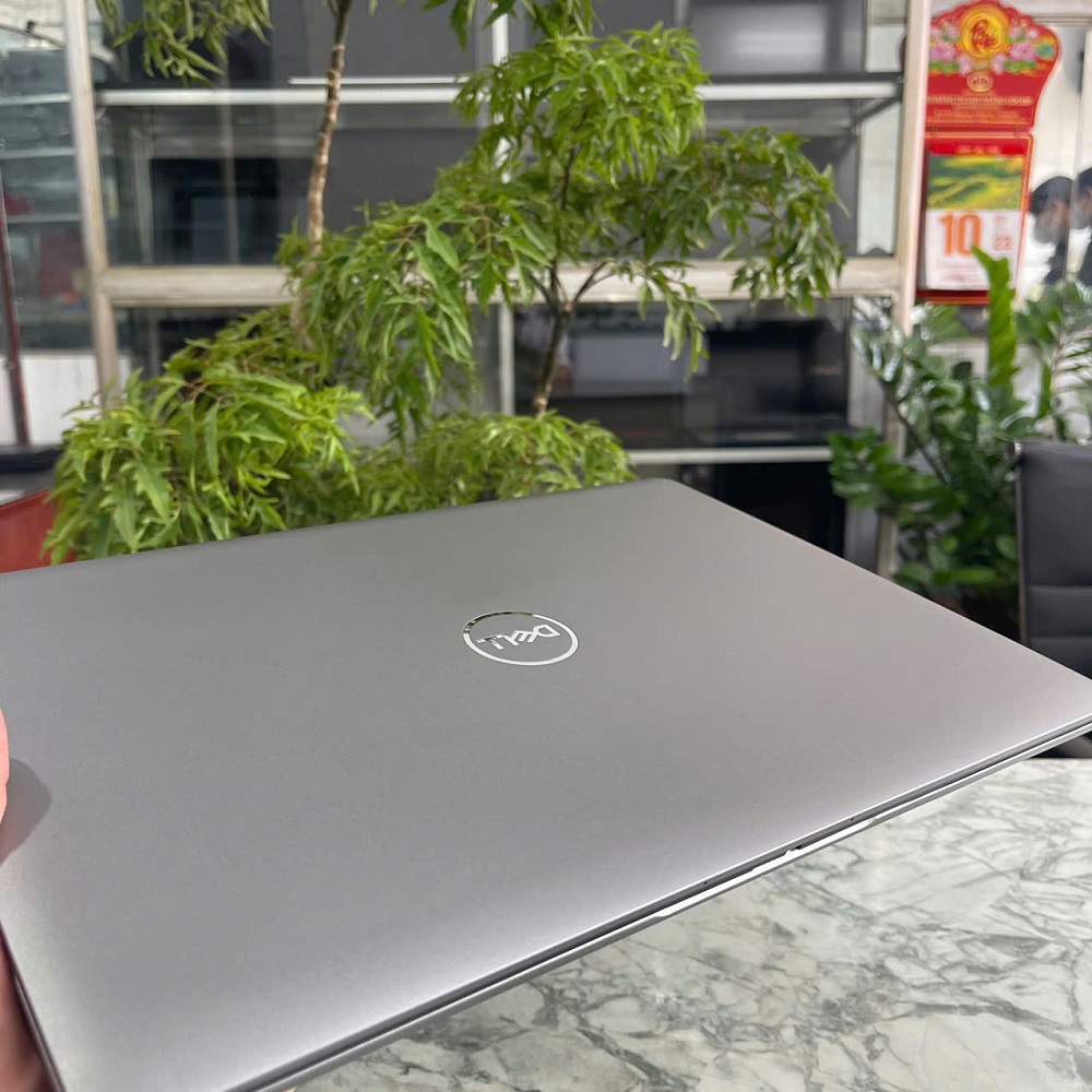 Dell Latitude 7440 Máy LikeNew - Vỏ Nhôm Nguyên Khối CORE I7-1355U RAM 32Gb Ssd 512Gb MÀN HÌNH : 14 Inch FHD+ (1920x1200)