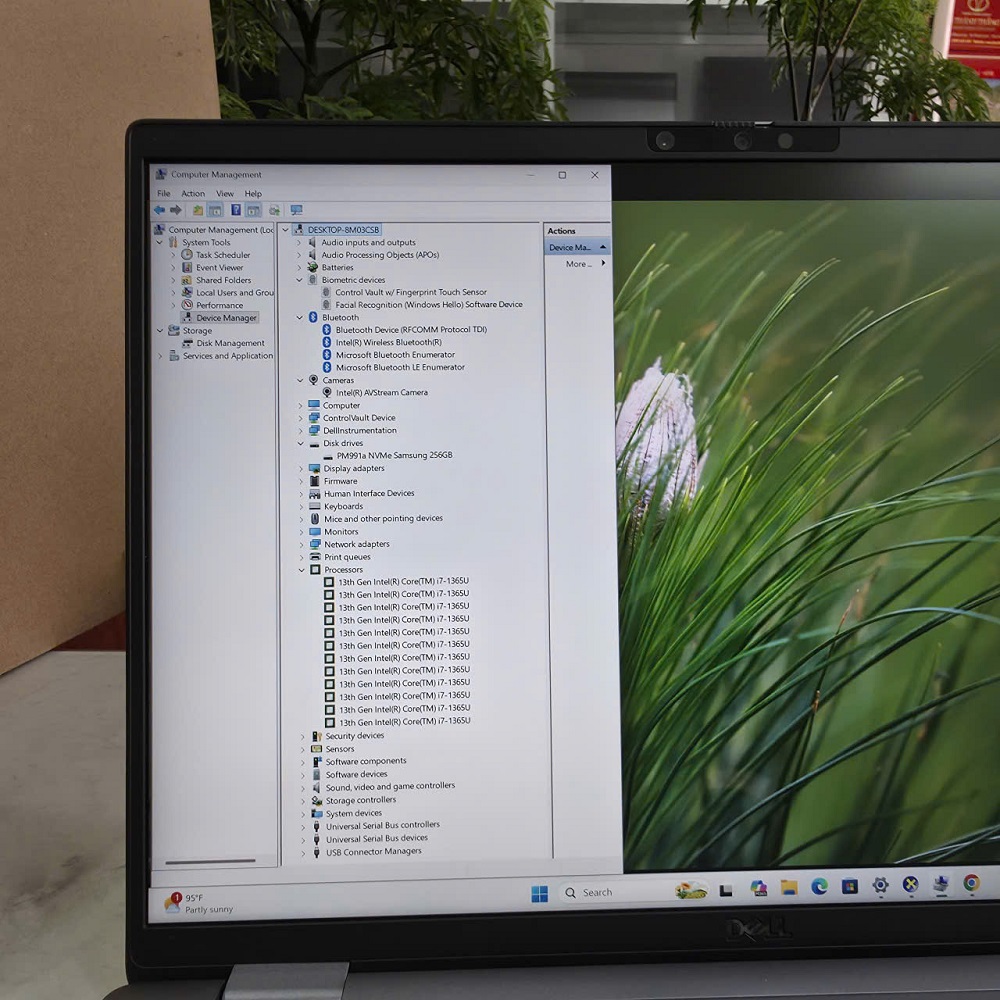 Dell Latitude 7440 Máy LikeNew - Vỏ Nhôm Nguyên Khối CORE I7-1365U RAM 32GB SSD 256GB MÀN HÌNH : 14 Inch 2.5K Touch