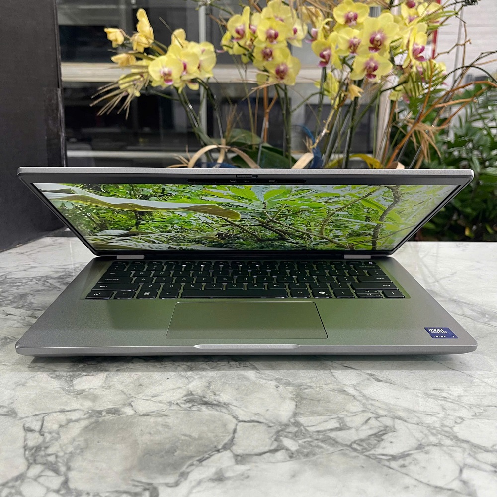Dell Precision 3490 Ultra 7 155U RAM 16GB SSD 512GB MÀN HÌNH 14″FHD IPS / Copilot AI