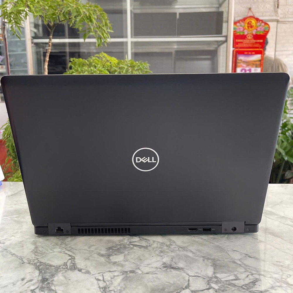 Dell Precision 3530 CORE I7-8850H  RAM 16GB  SSD 512GB MÀN HÌNH : 15.6″ IPS FullHD IPS  VGA P600 