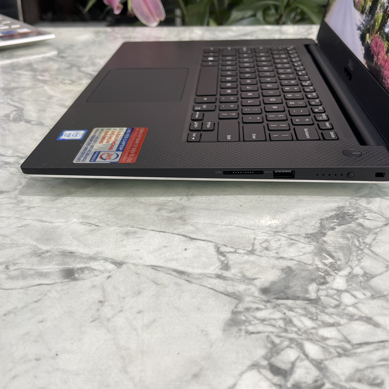 Dell Precision 5540 (MÁY LIKENEW) Xeon E-2276M Ram 32gb Ssd 512gb Nvidia Quadro T1000 Màn Hình 15.6 Fhd IPS