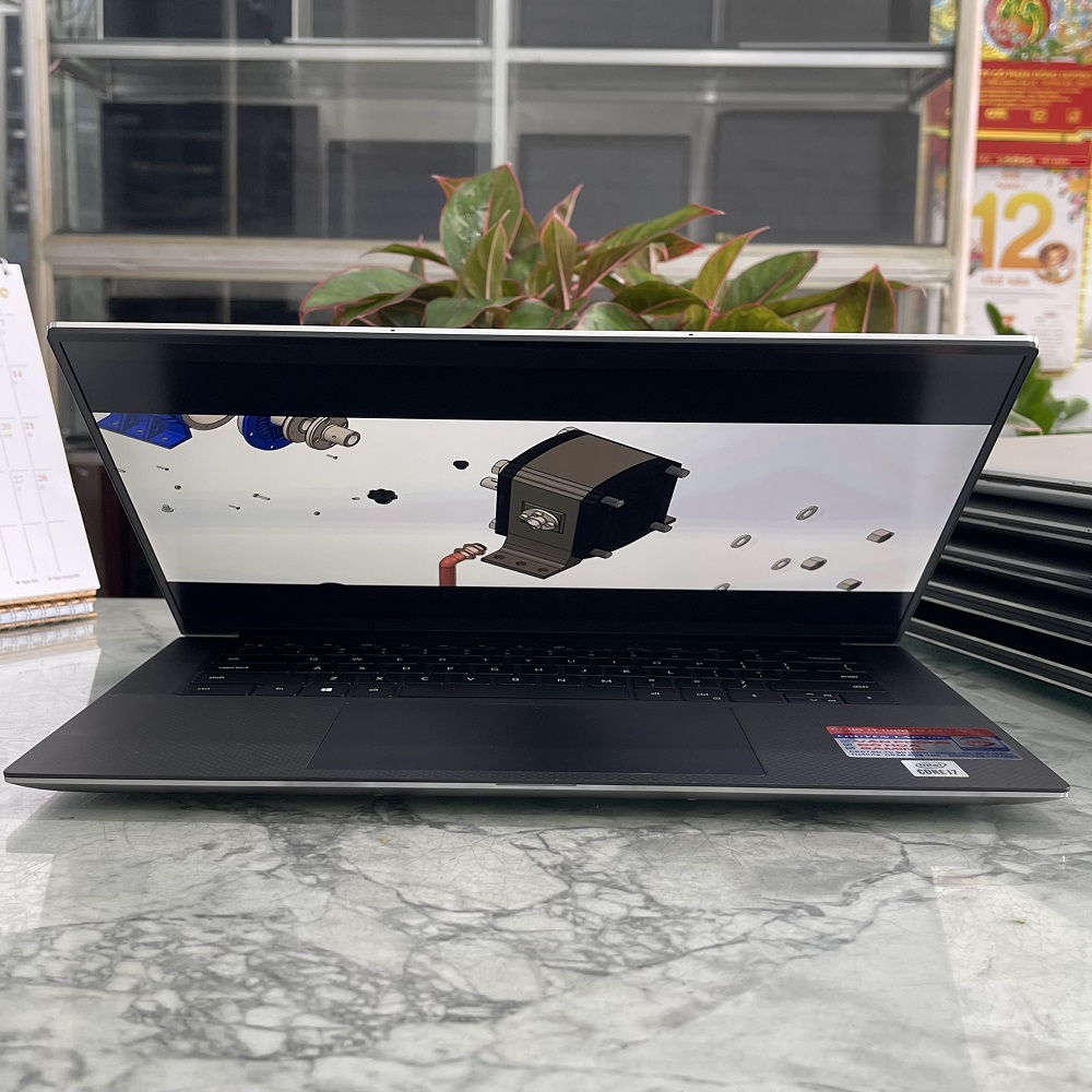 Dell Precision 5550 CORE™ I7-10875H RAM 16GB SSD 512GB Quadro T1000 (4GB) MÀN HÌNH : 15.6''Inch Fhd + IPS