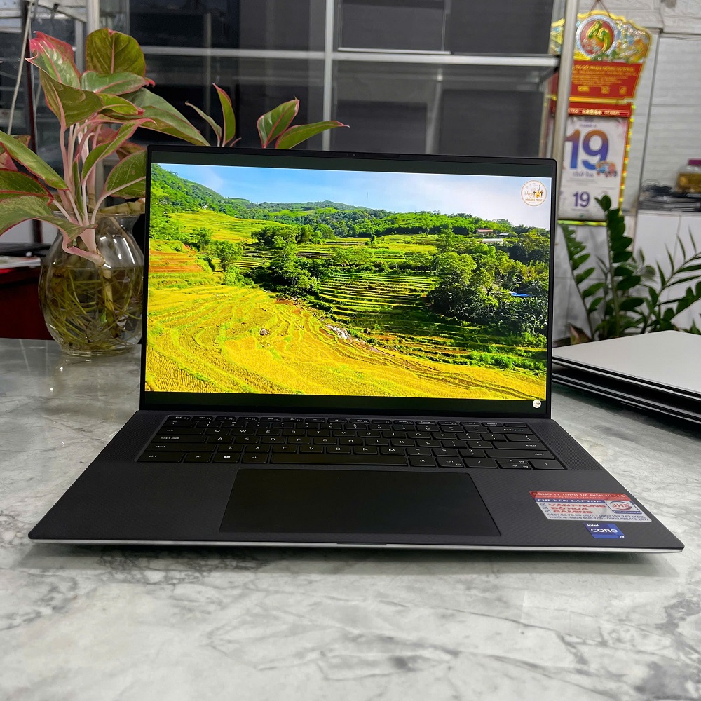 Dell Precision 5560 ( CHUYÊN ĐỒ HỌA GIÁ RẺ ) CORE I9-11950H RAM 32GB SSD 512GB RTX A2000 MÀN HÌNH : 15.6 Inch FHD+