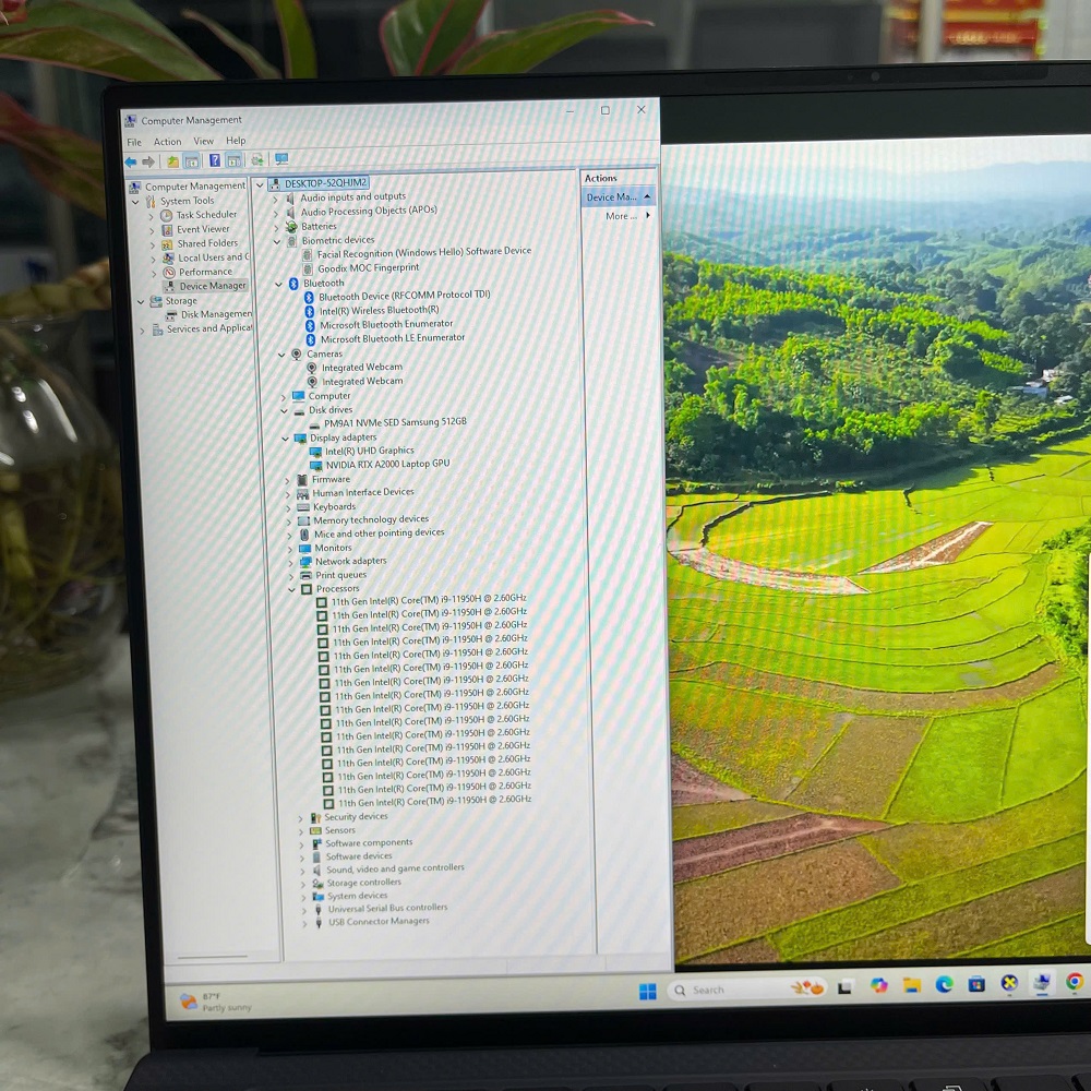 Dell Precision 5560 ( CHUYÊN ĐỒ HỌA GIÁ RẺ ) CORE I9-11950H RTX A2000 RAM 32GB SSD 512 MÀN HÌNH : 15.6 Inch UltraSharp 4K Touch