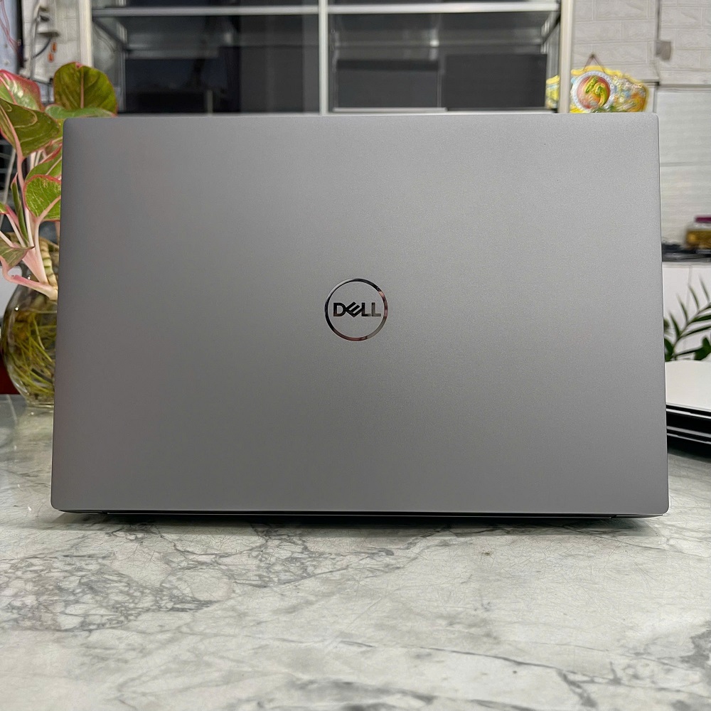 Dell Precision 5560 ( CHUYÊN ĐỒ HỌA GIÁ RẺ ) CORE I9-11950H RTX A2000 RAM 32GB SSD 512 MÀN HÌNH : 15.6 Inch UltraSharp 4K Touch