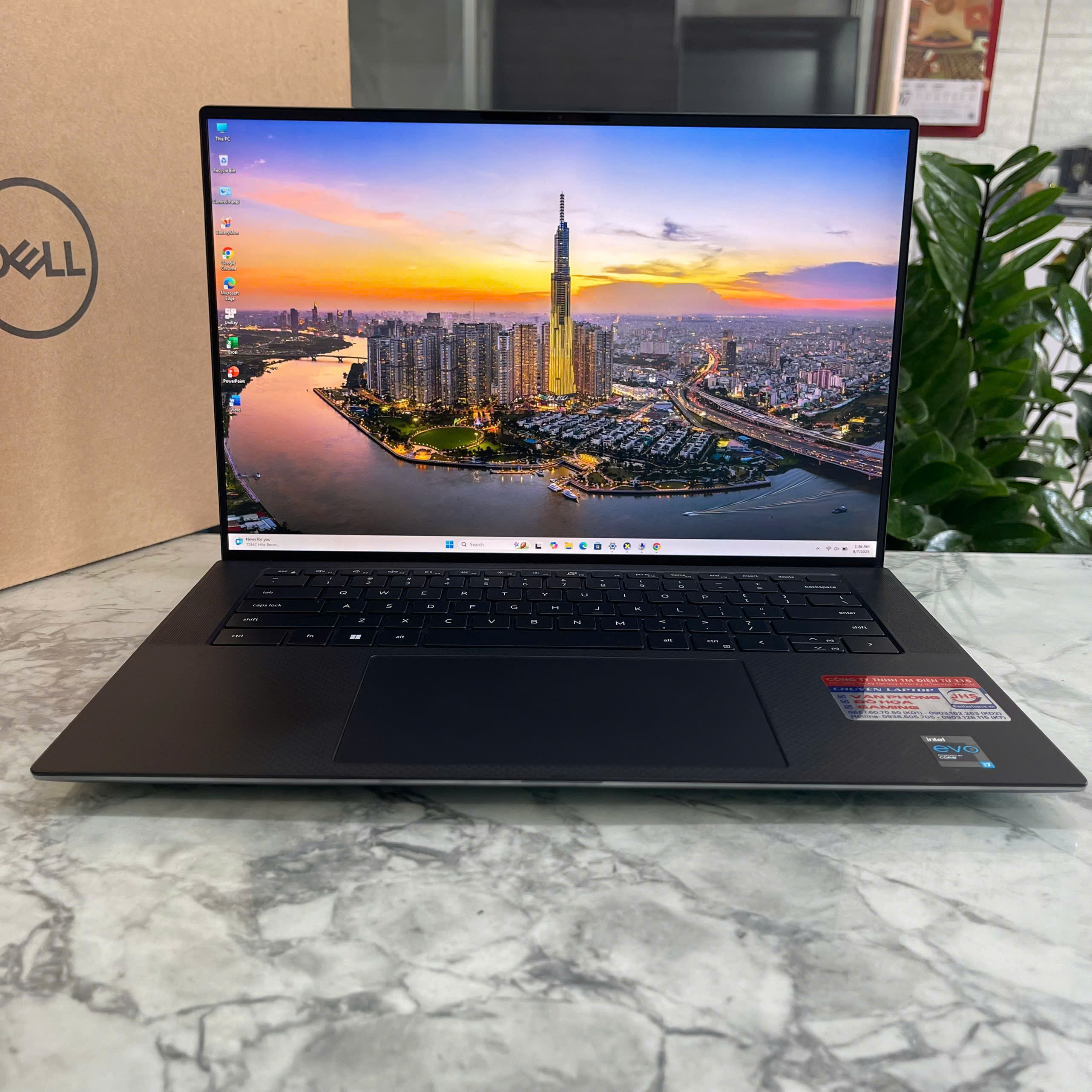 Dell Precision 5560 Core I7-11850H  NVIDIA T1200 4GB Màn Hình 15.6 Inch FHD+ IPS