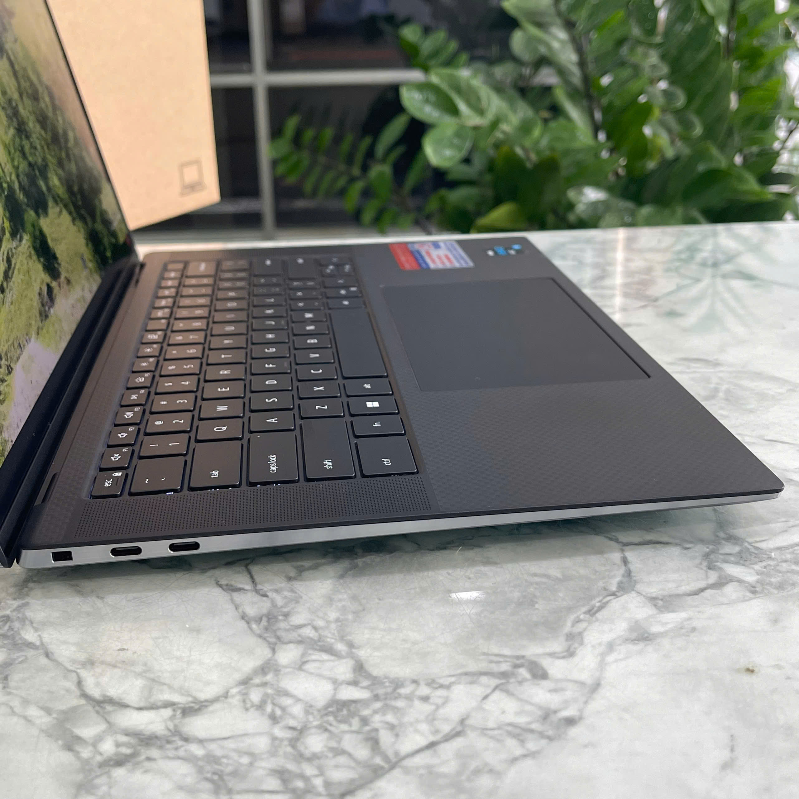 Dell Precision 5560 Core I7-11850H  NVIDIA T1200 4GB Màn Hình 15.6 Inch FHD+ IPS