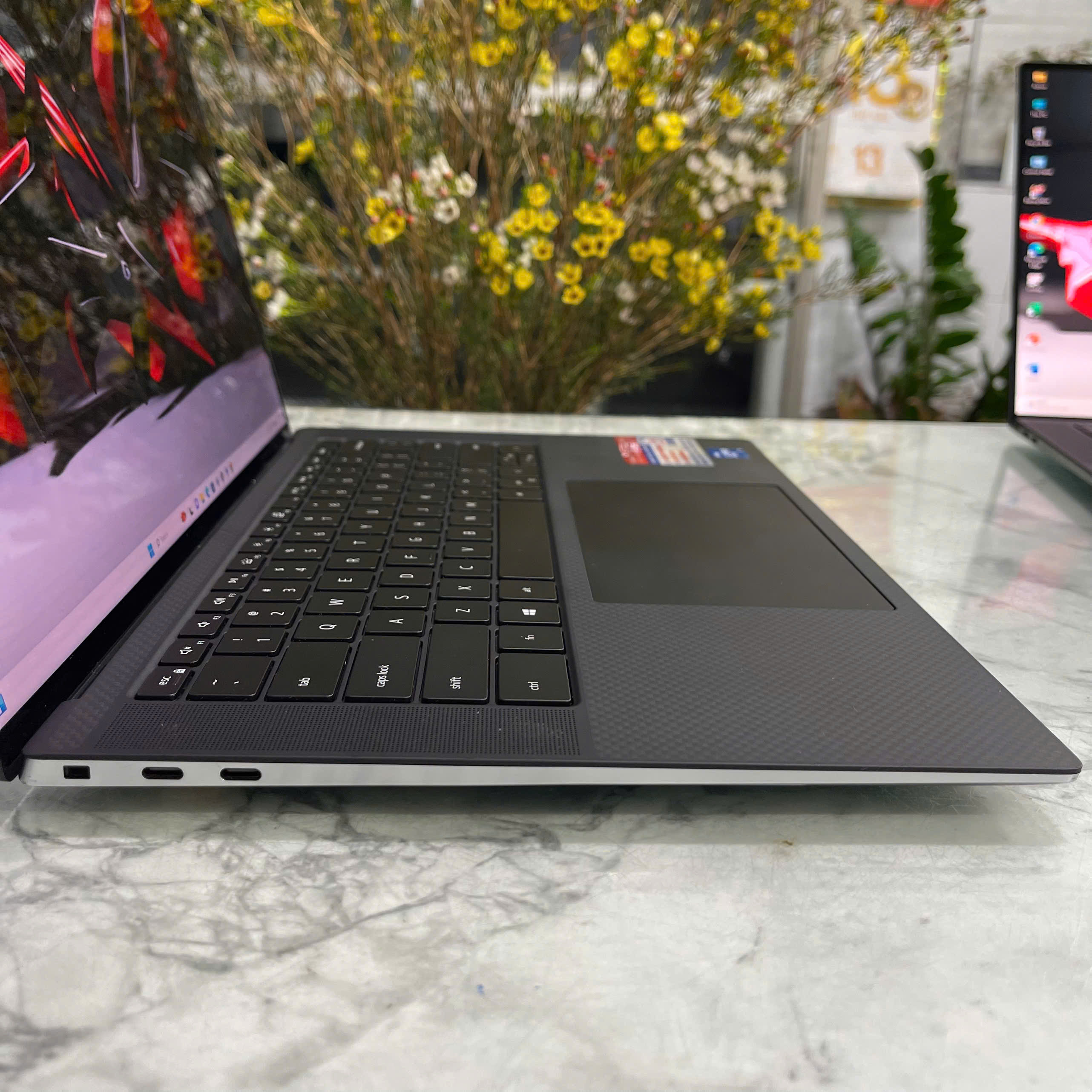 Dell Precision 5560 ( Máy LikeNew-CHUYÊN ĐỒ HỌA GIÁ RẺ ) Core I7-11850H Ram 32Gb Ssd 1.000Gb NVIDIA RTX A2000 Màn hình 15.6 Inch FHd+ 