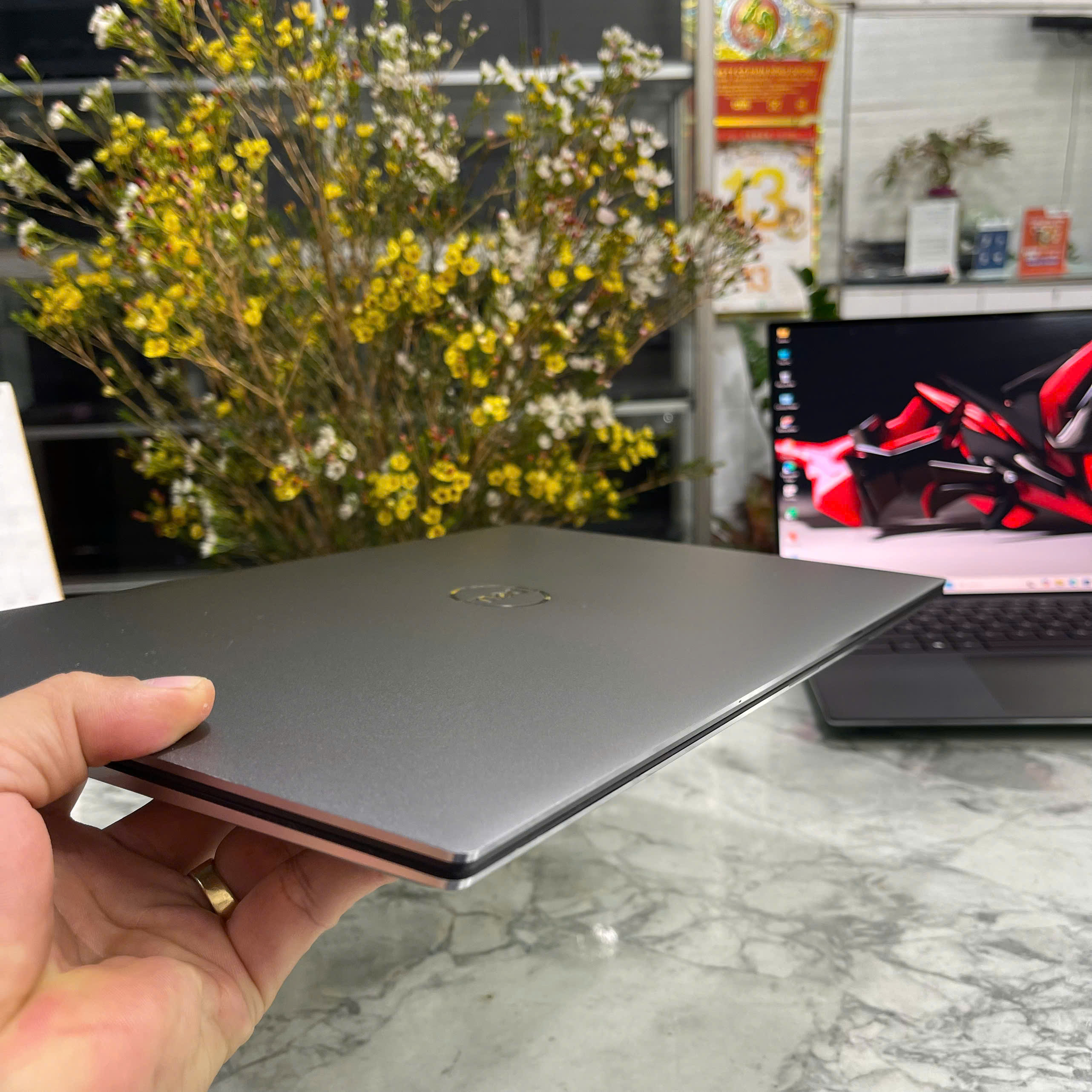 Dell Precision 5560 ( Máy LikeNew-CHUYÊN ĐỒ HỌA GIÁ RẺ ) Core I7-11850H Ram 32Gb Ssd 1.000Gb NVIDIA RTX A2000 Màn hình 15.6 Inch FHd+ 