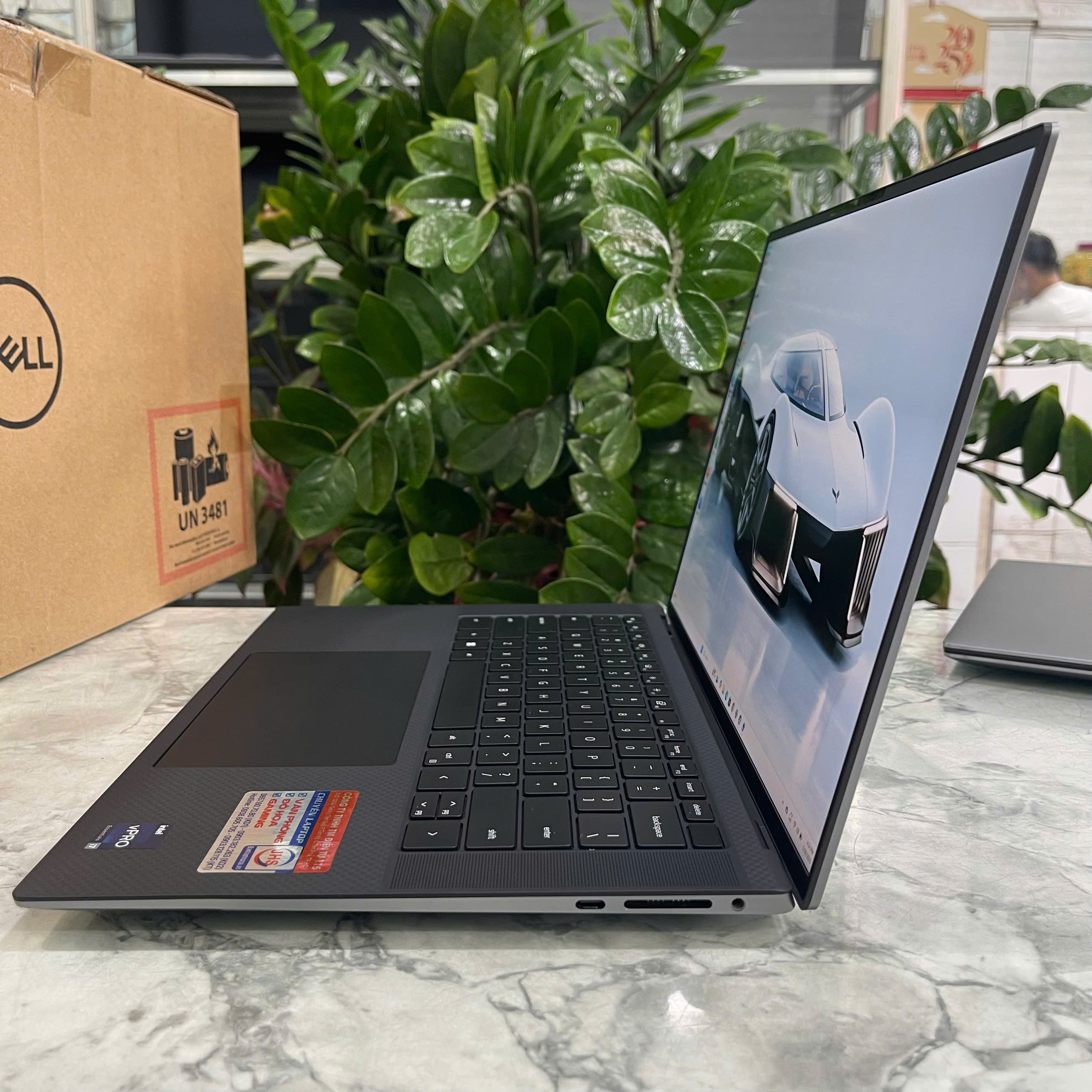 Dell Precision 5570 Core I7-12700H  Ram 16Gb Ssd 512Gb NVIDIA Quadro RTX A1000 4GB GDDR6  Màn Hình 15.6″ FHD+, 500 nits 