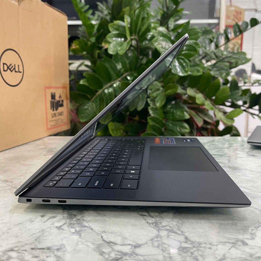 Dell Precision 5570 { MÁY TRẠM ĐỒ HỌA GIÁ RẺ } CORE I7-12800H RAM 16GB SSD 512GB NVIDIA Quadro RTX A1000 4GB GDDR6 MÀN HÌNH : 15.6″ FHD+, 500 nits