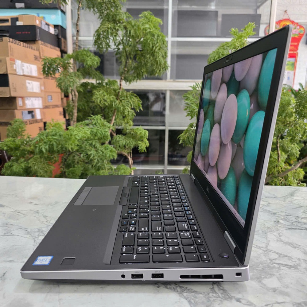 Dell Precision 7540 Mobile Workstation Cực Chất CORE I7-9850H RAM 16GB SSD 512GB NVIDIA Quadro T1000 4GB GDDR6 MÀN HÌNH : 15.6'' INCH 4K
