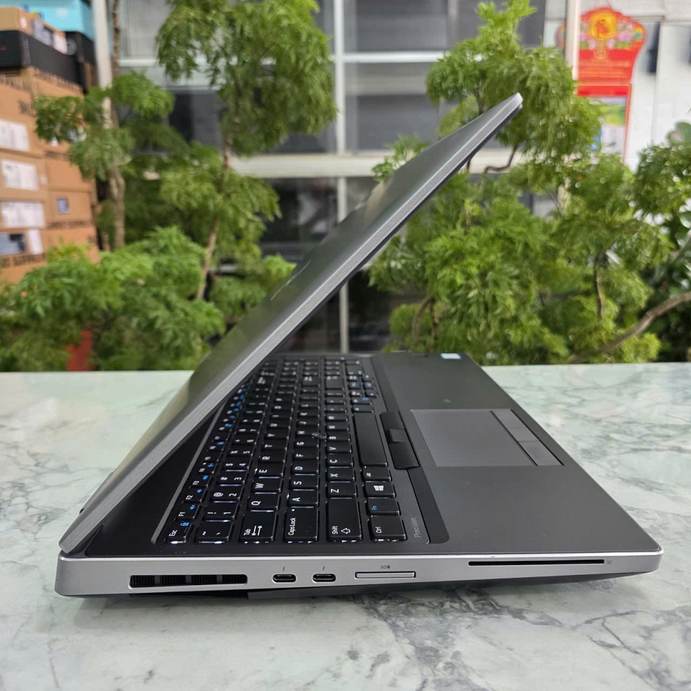 Dell Precision 7540 Mobile Workstation Cực Chất CORE I7-9850H RAM 16GB SSD 512GB NVIDIA Quadro T1000 4GB GDDR6 MÀN HÌNH : 15.6'' INCH 4K