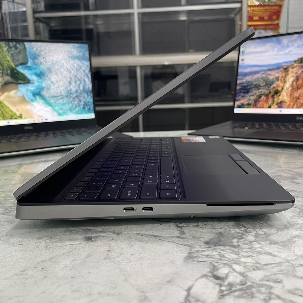 Dell Precision 7550 MÁY TRẠM GIÁ TỐT CORE I7-10850H RAM 16GB SSD 512GB VGA Quadro T1000 MÀN HÌNH : 15.6 Inch Fhd IPS FaceID