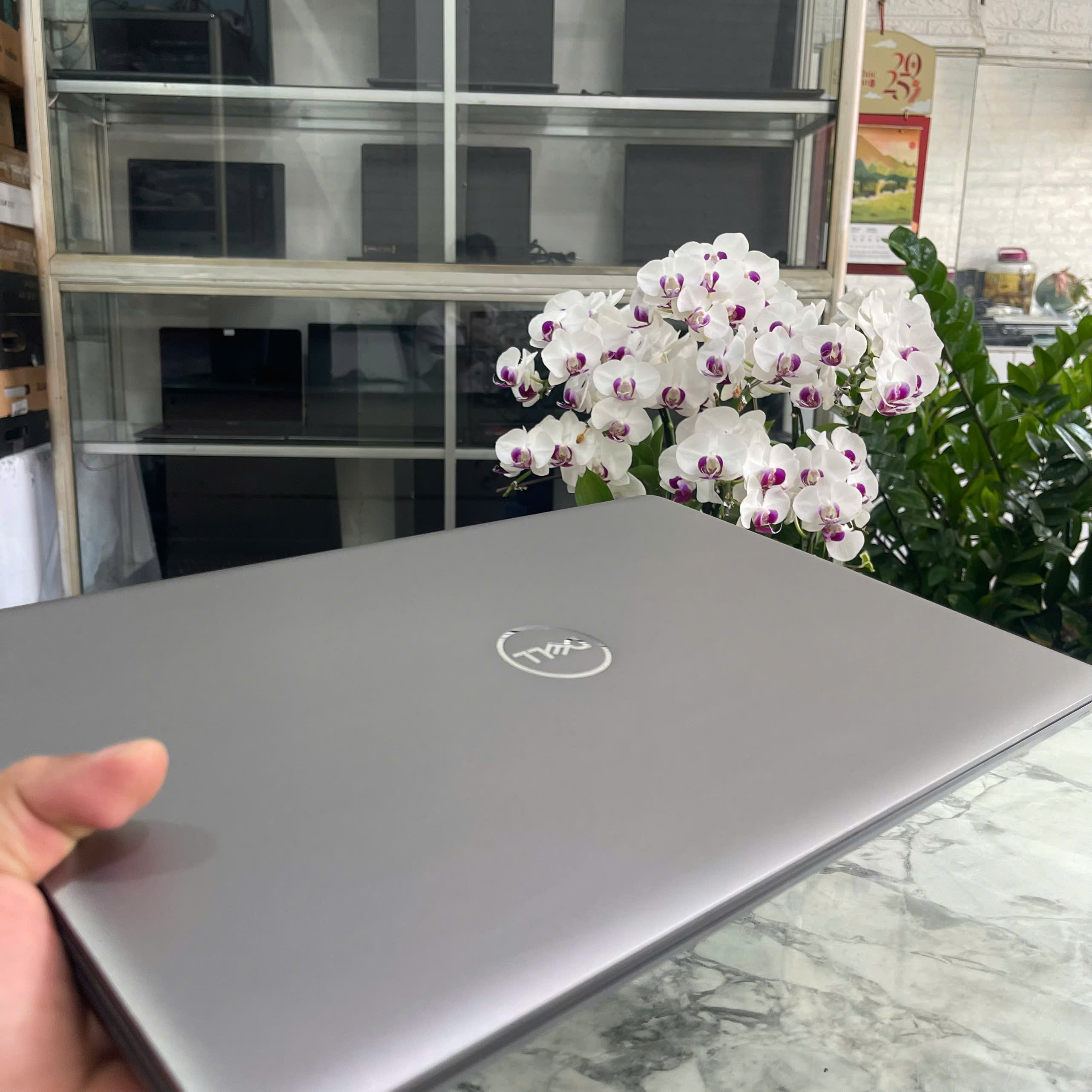 Dell Precision 7560 Core I7-11850H RAM 32GB SSD 512GB VGA Quadro T1200 MÀN : 15.6 Inch FHD IPS