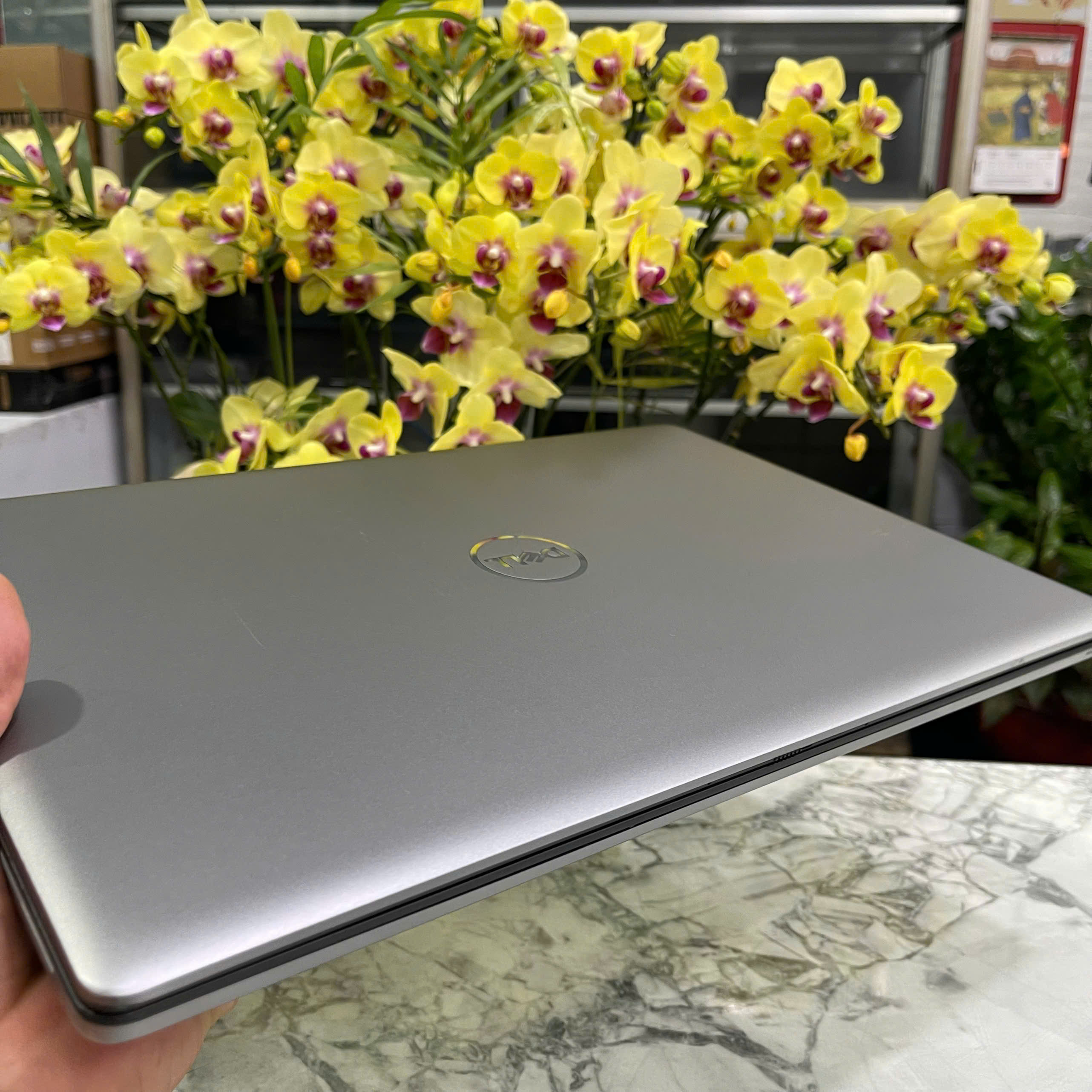 Dell Precision 7560 MÁY TRẠM GIÁ TỐT CORE I7-11850H RAM 32GB SSD 1.000GB RTX A2000 MÀN HÌNH : 15.6 Inch IPS Touch