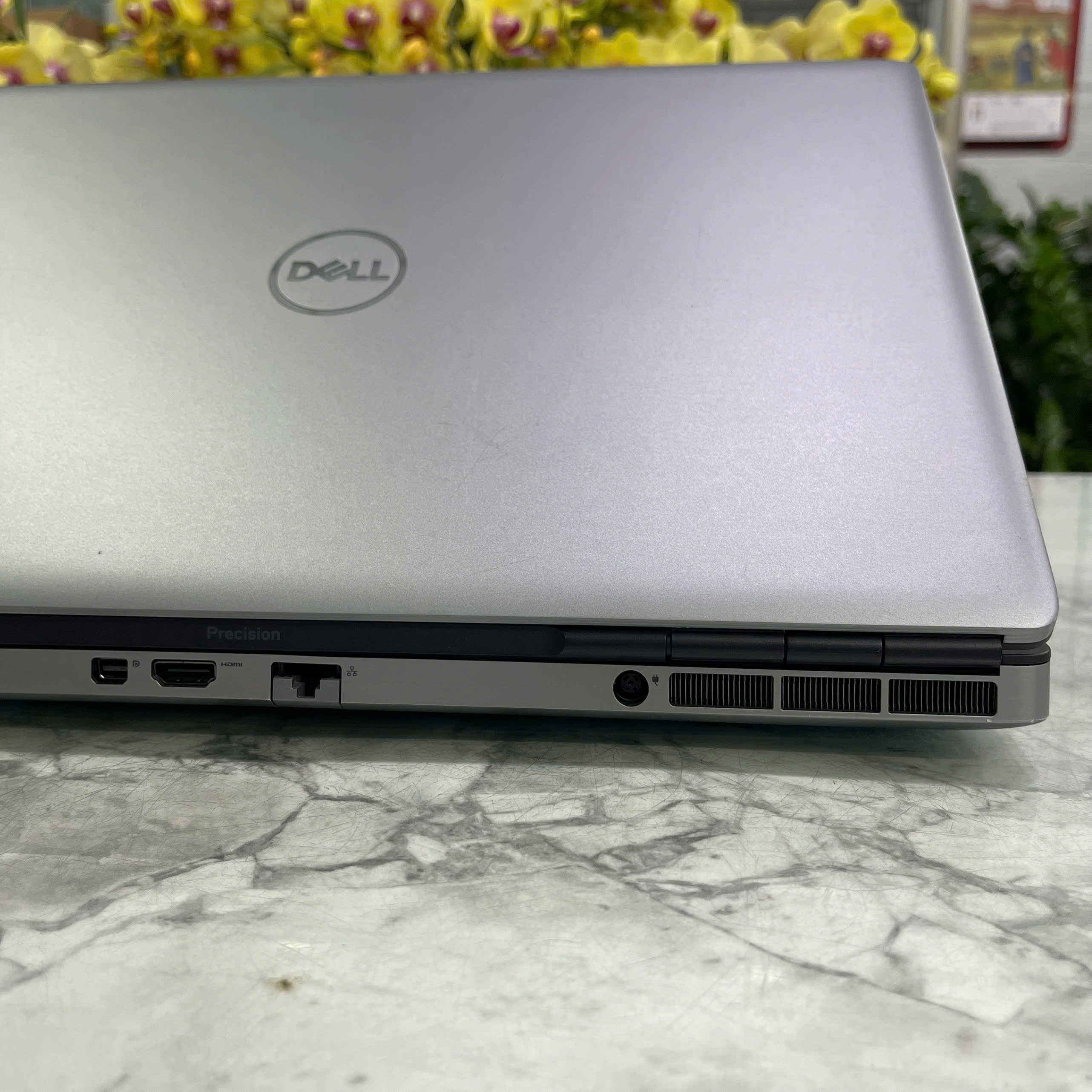 Dell Precision 7560 MÁY TRẠM GIÁ TỐT CORE I7-11850H RAM 32GB SSD 1.000GB RTX A2000 MÀN HÌNH : 15.6 Inch IPS Touch