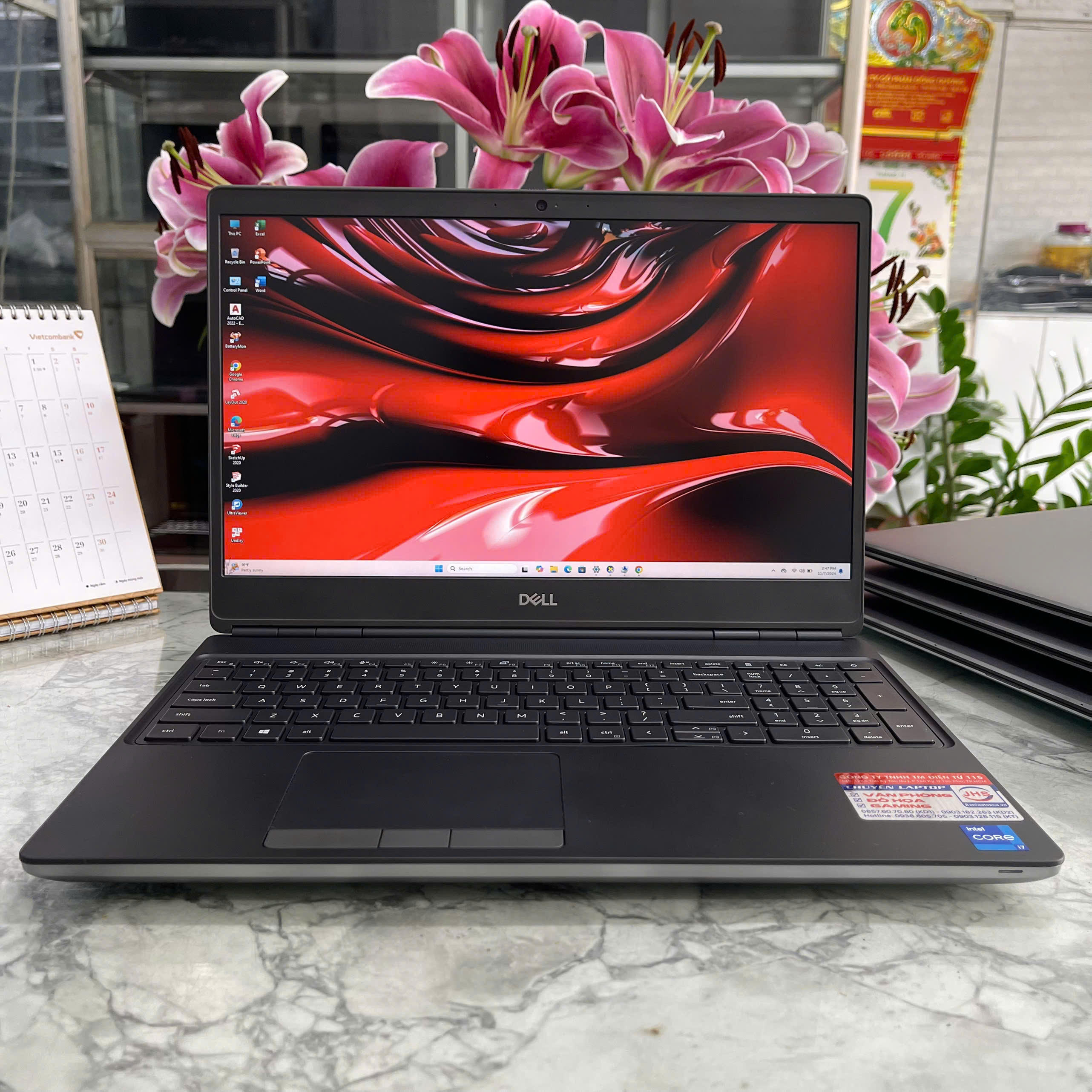 Dell Precision 7560 MÁY TRẠM GIÁ TỐT Core I7-11850H RAM 16GB SSD 512GB VGA Quadro T1200 Màn 15.6 Inch FHD IPS 