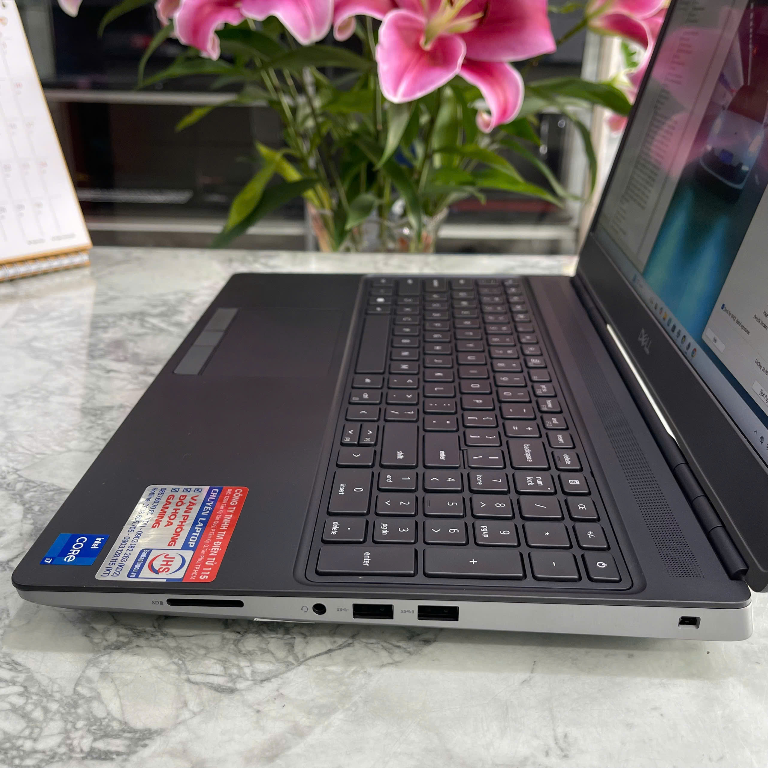 Dell Precision 7560 MÁY TRẠM GIÁ TỐT Core I7-11850H RAM 32GB SSD 512GB VGA NVIDIA RTX A2000 Màn 15.6 Inch 4K IPS